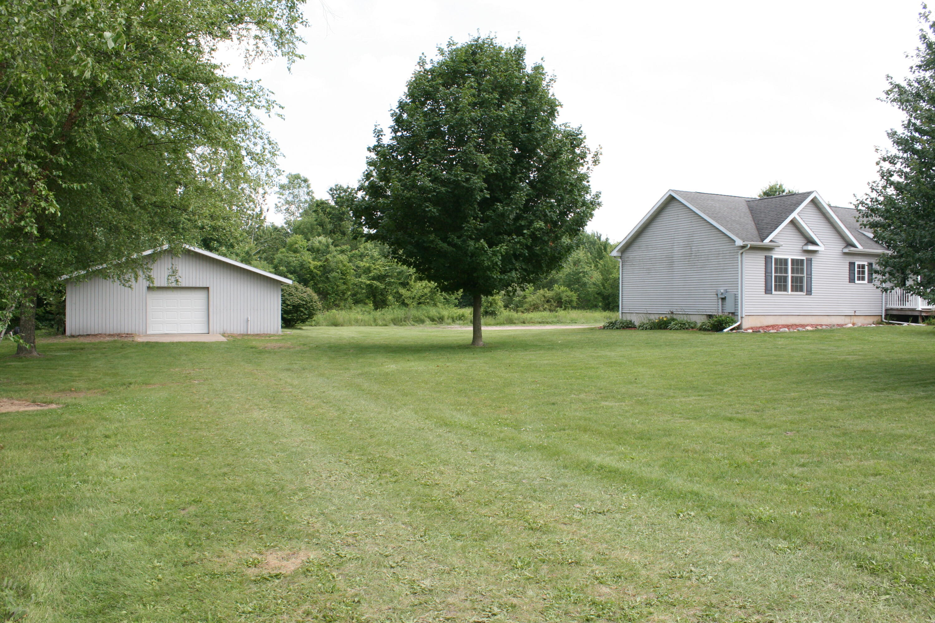 14021 Pardee Road Buchanan MI 49107