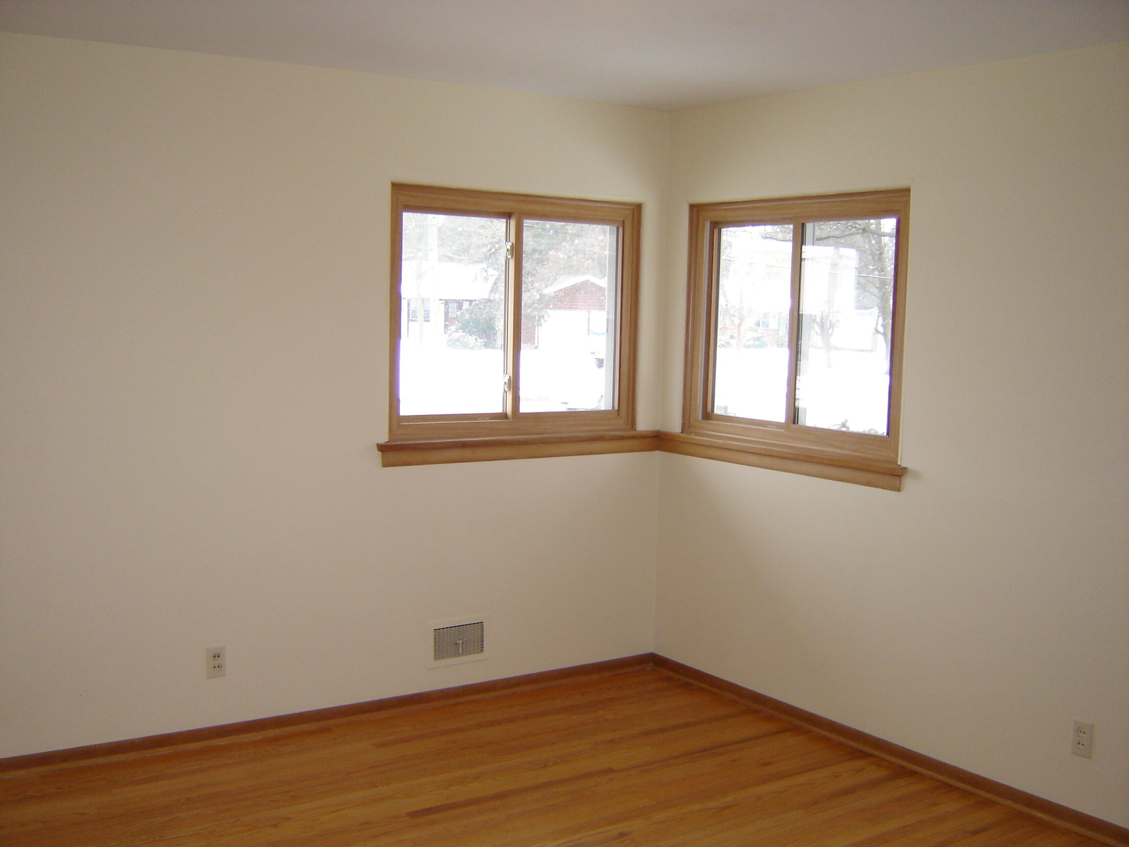 271 68th Street SW Grand Rapids MI 49548