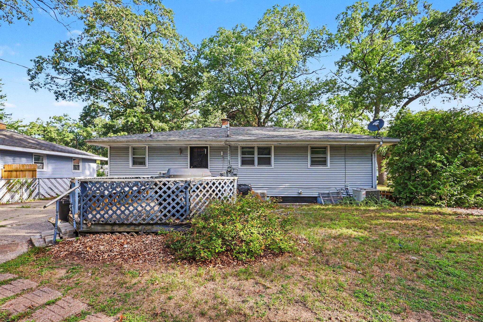 1325 Francis Avenue Muskegon MI 49442