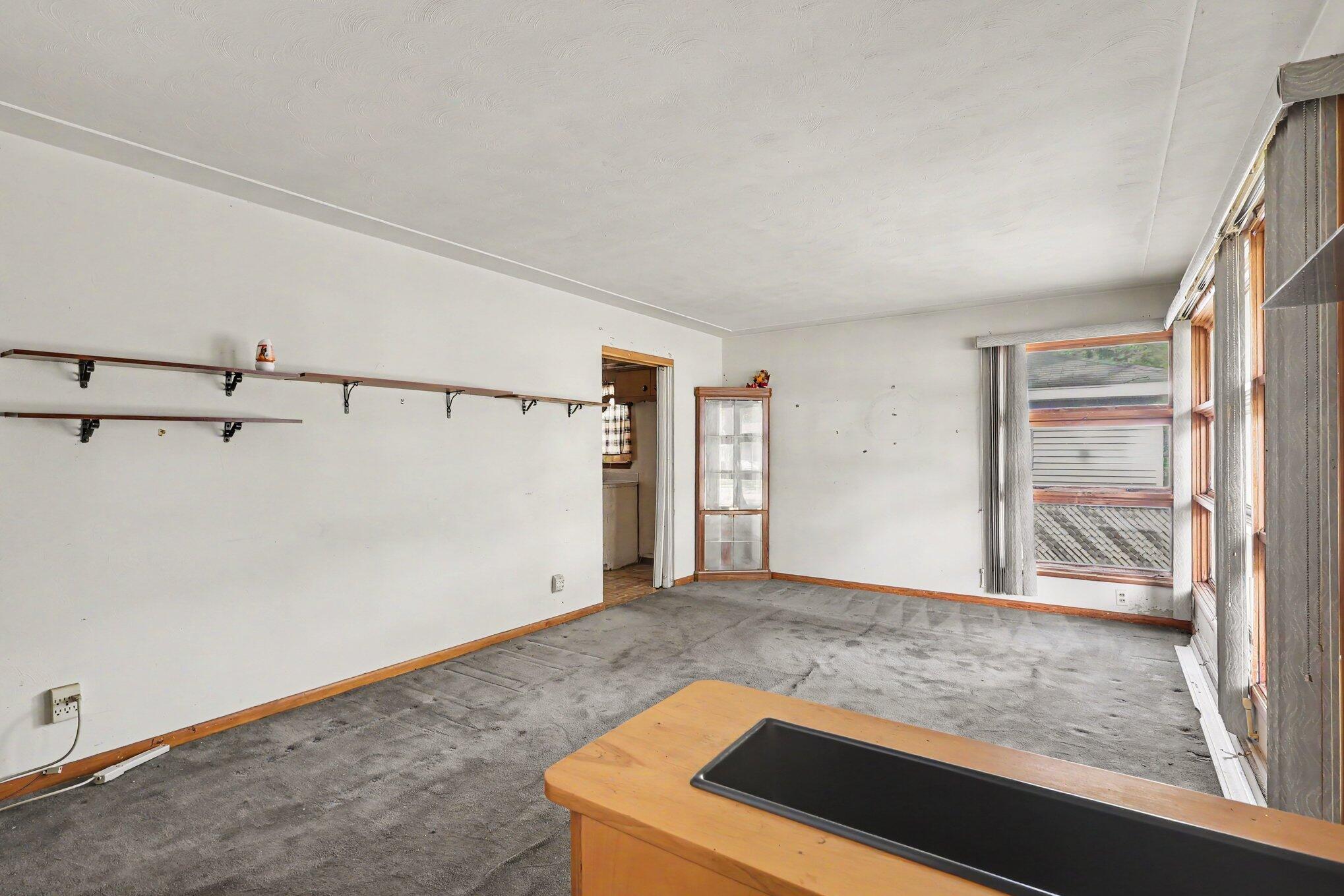 1325 Francis Avenue Muskegon MI 49442