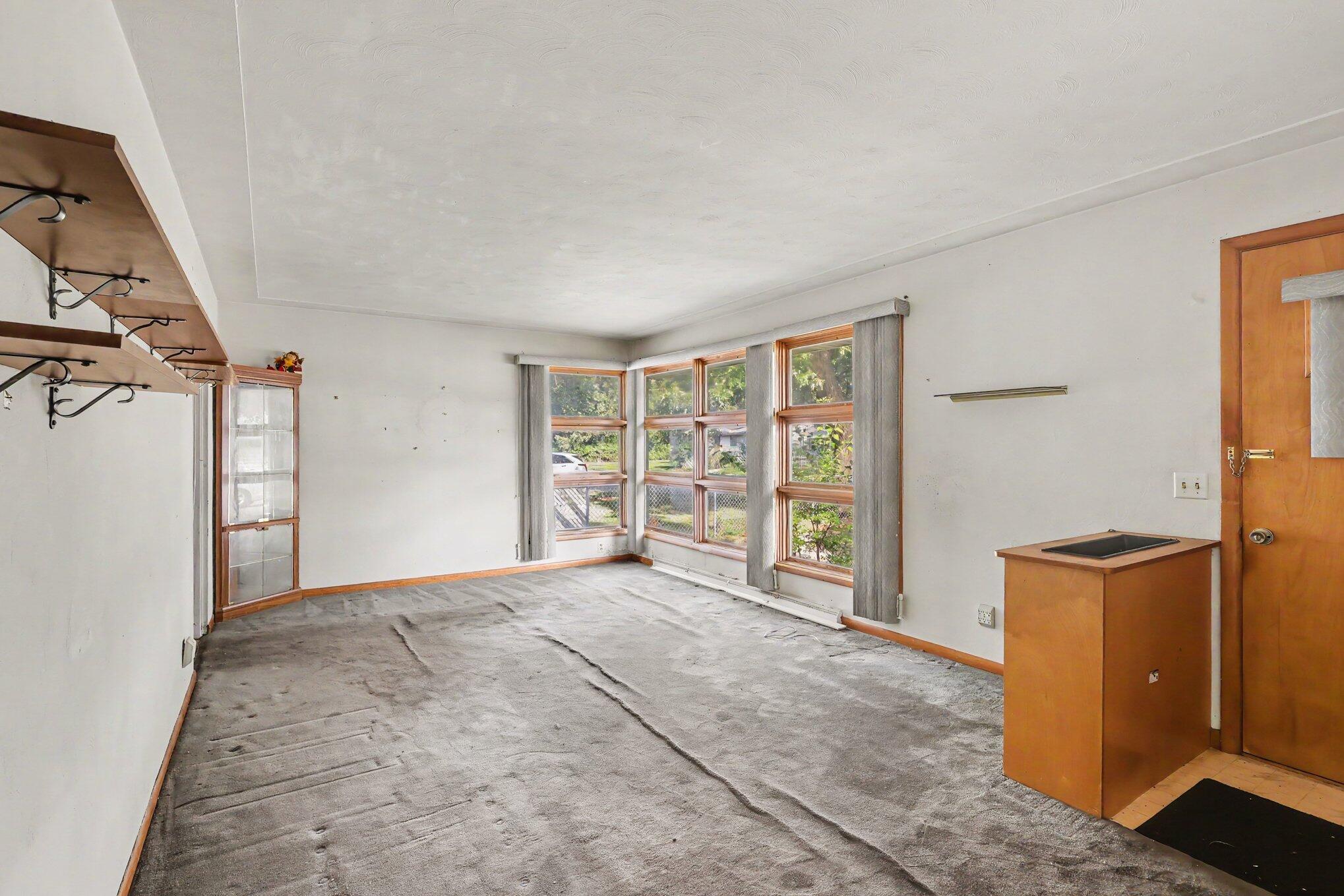 1325 Francis Avenue Muskegon MI 49442