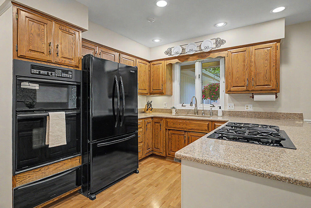 6680 Gleneagles Drive SE Grand Rapids MI 49546