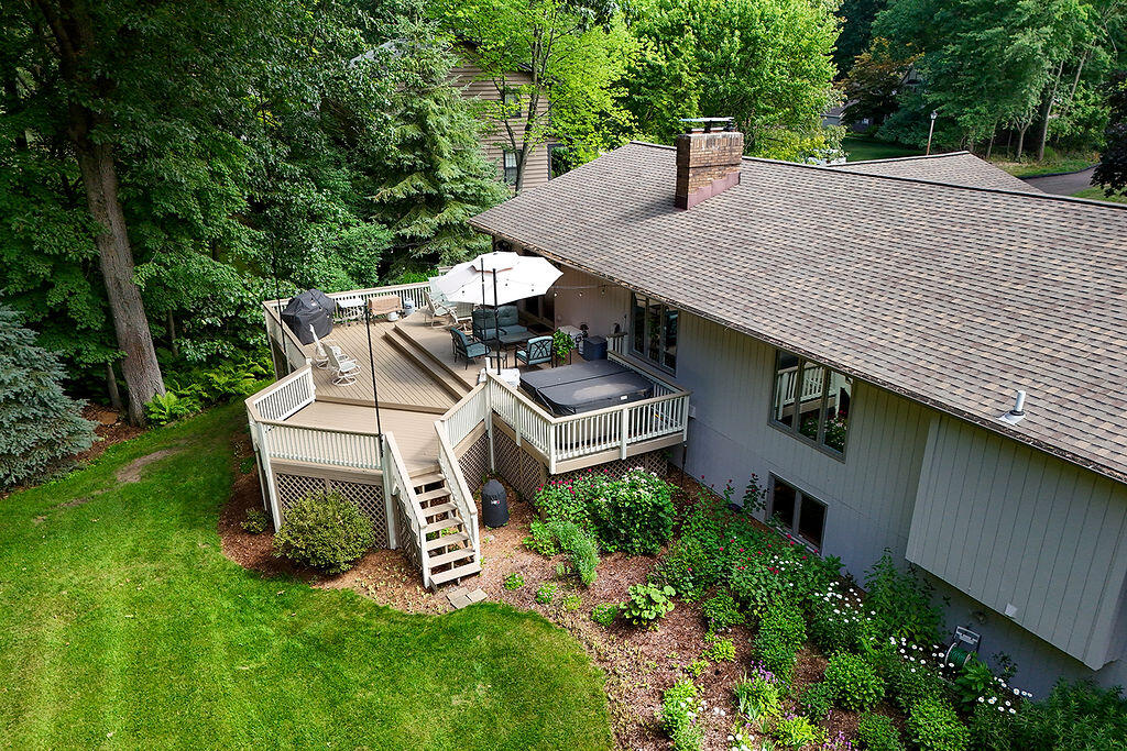6680 Gleneagles Drive SE Grand Rapids MI 49546