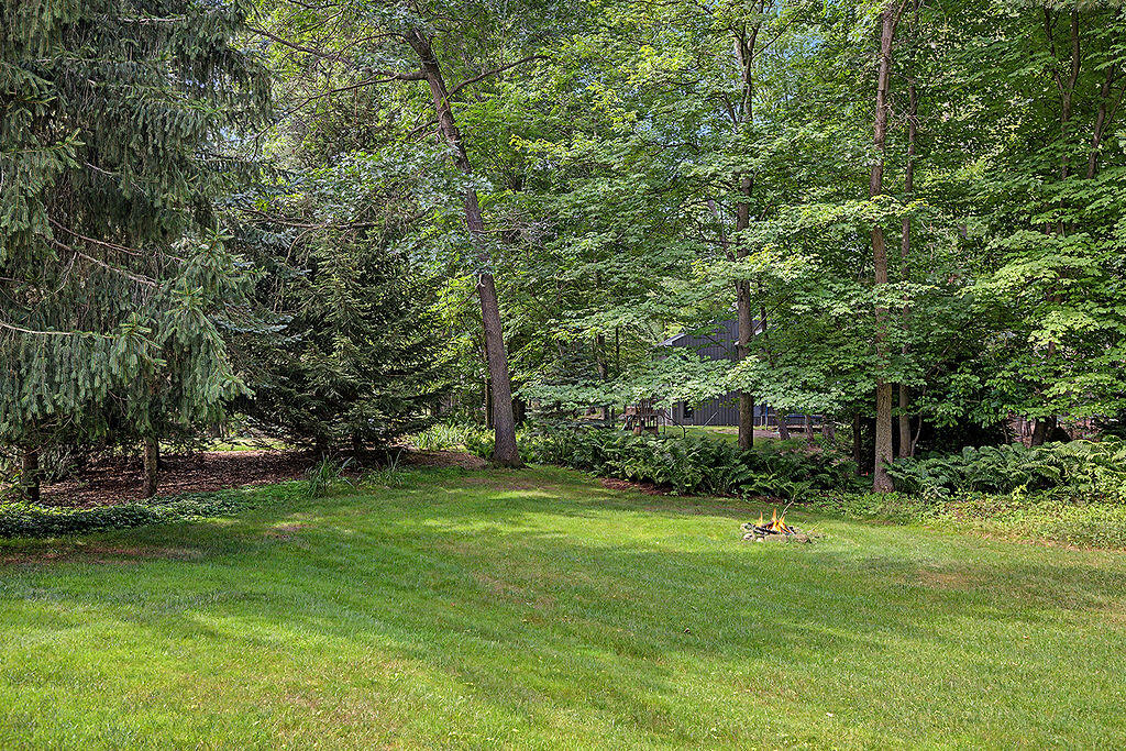6680 Gleneagles Drive SE Grand Rapids MI 49546
