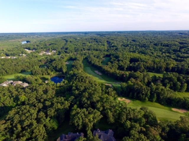 4350 S Oak Pointe Court NE Grand Rapids MI 49525
