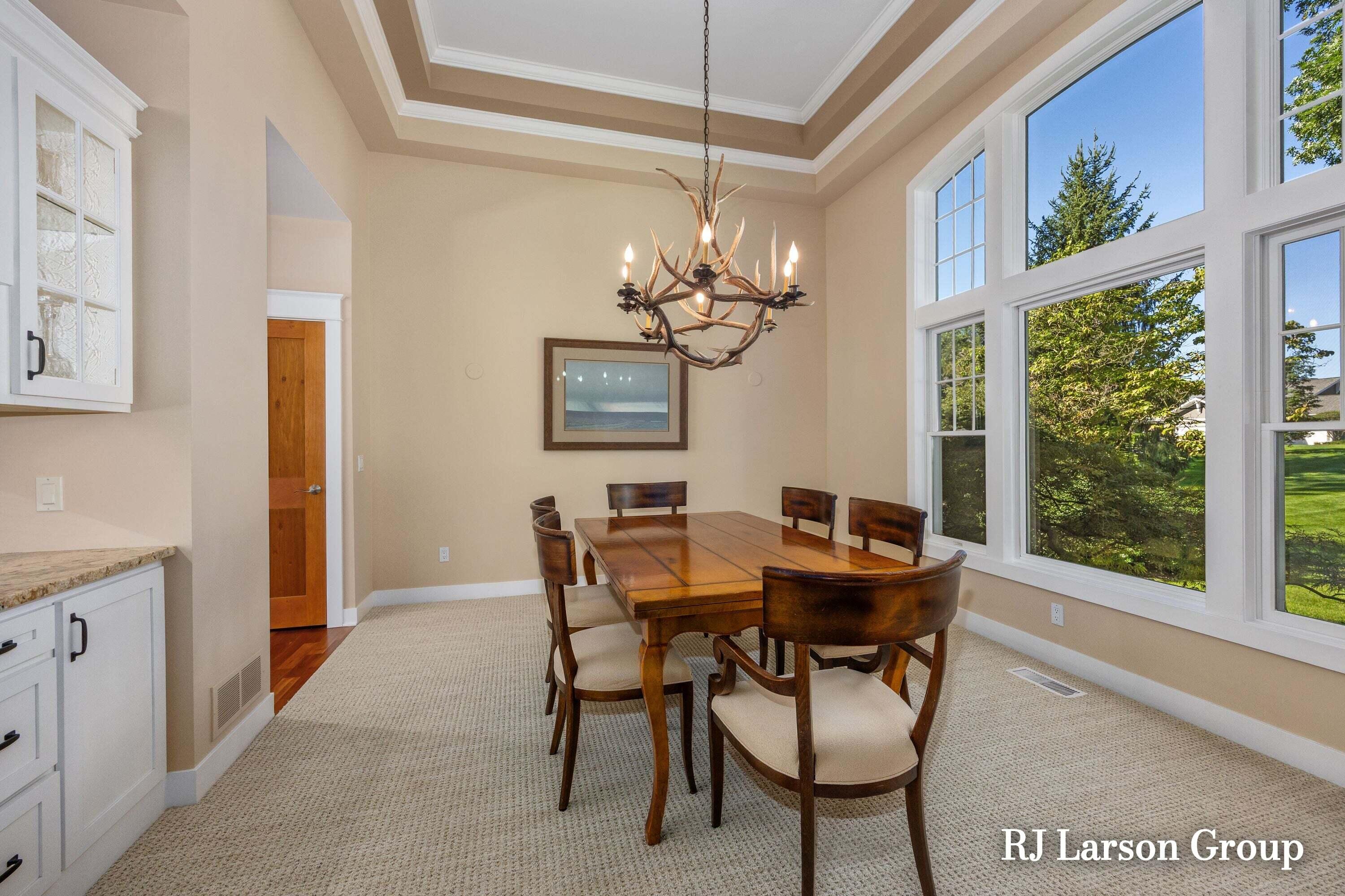 4350 S Oak Pointe Court NE Grand Rapids MI 49525