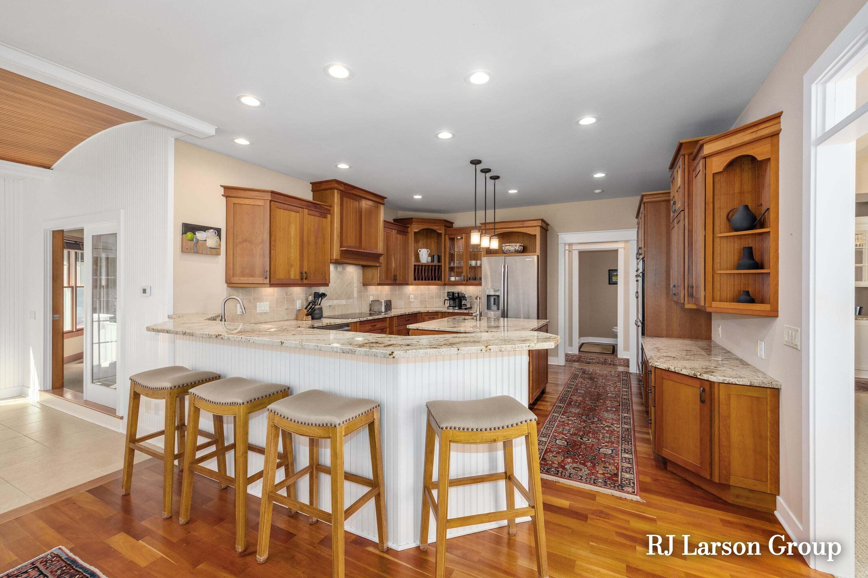 4350 S Oak Pointe Court NE Grand Rapids MI 49525