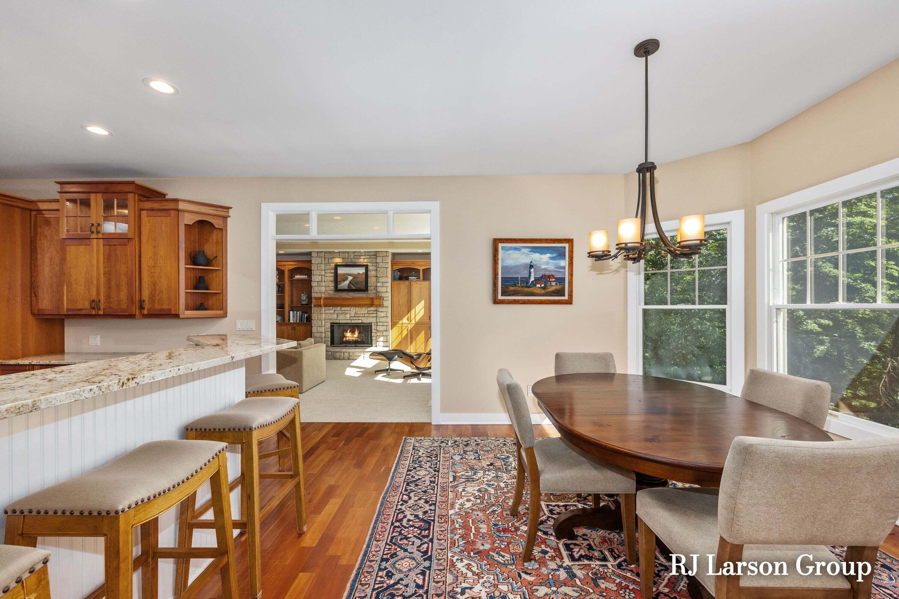 4350 S Oak Pointe Court NE Grand Rapids MI 49525