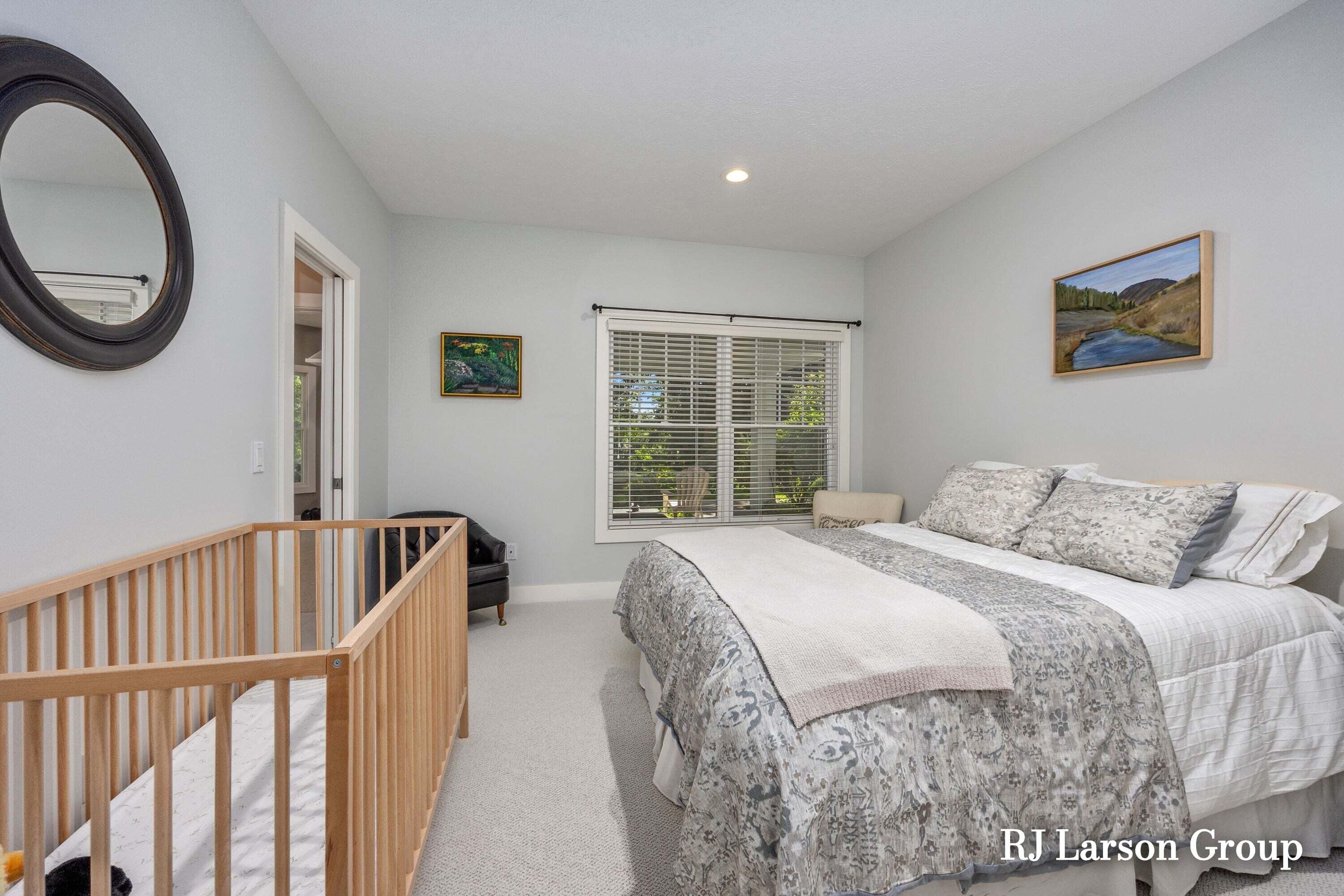 4350 S Oak Pointe Court NE Grand Rapids MI 49525