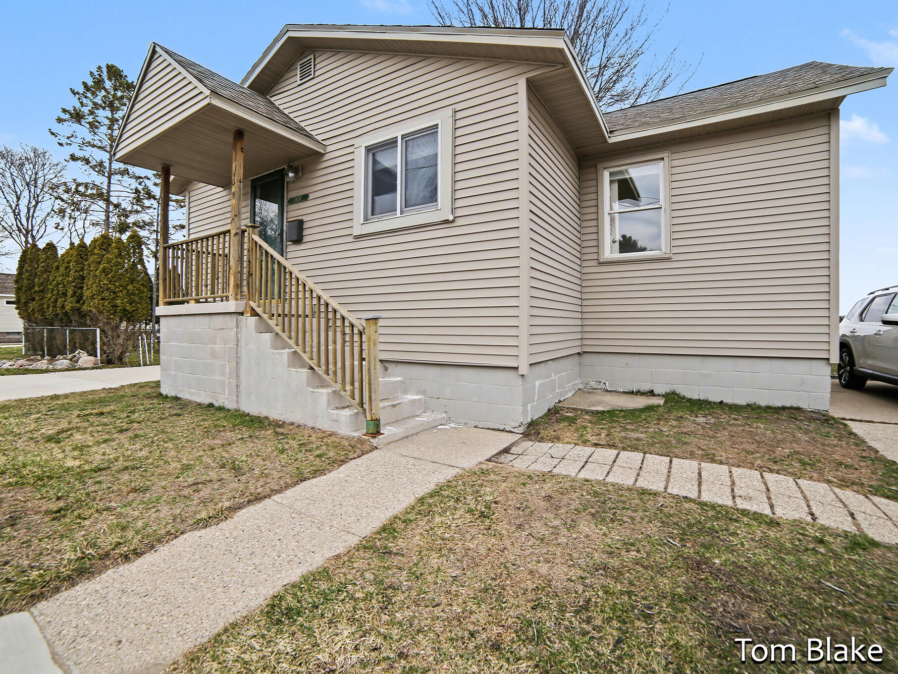 1834 Edgewater Street Muskegon MI 49441