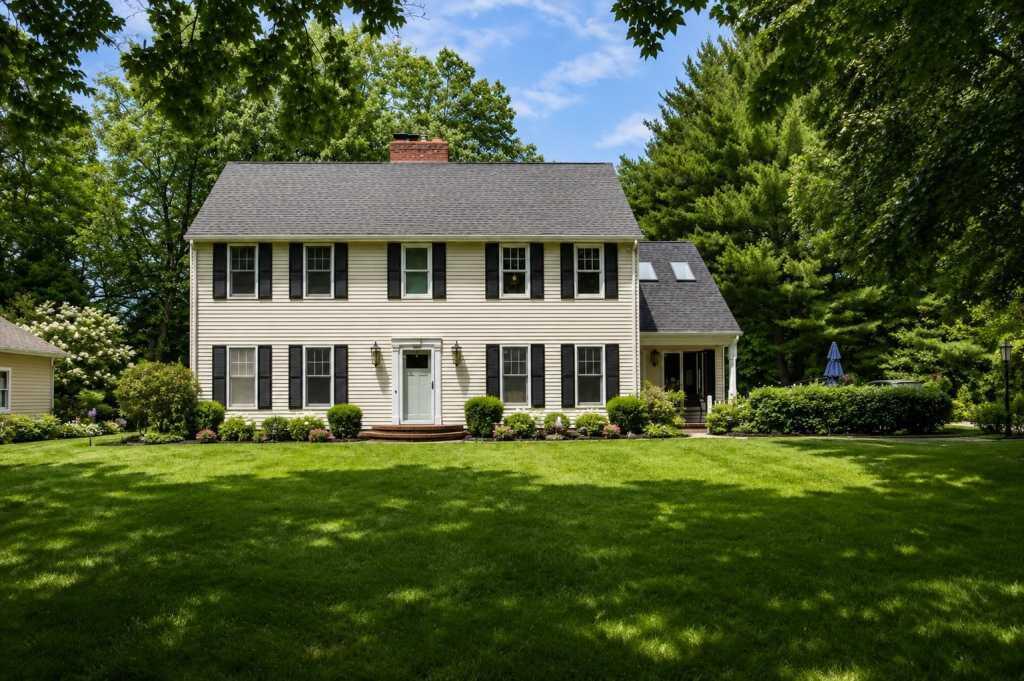 4698 Jamestown Drive Stevensville MI 49127