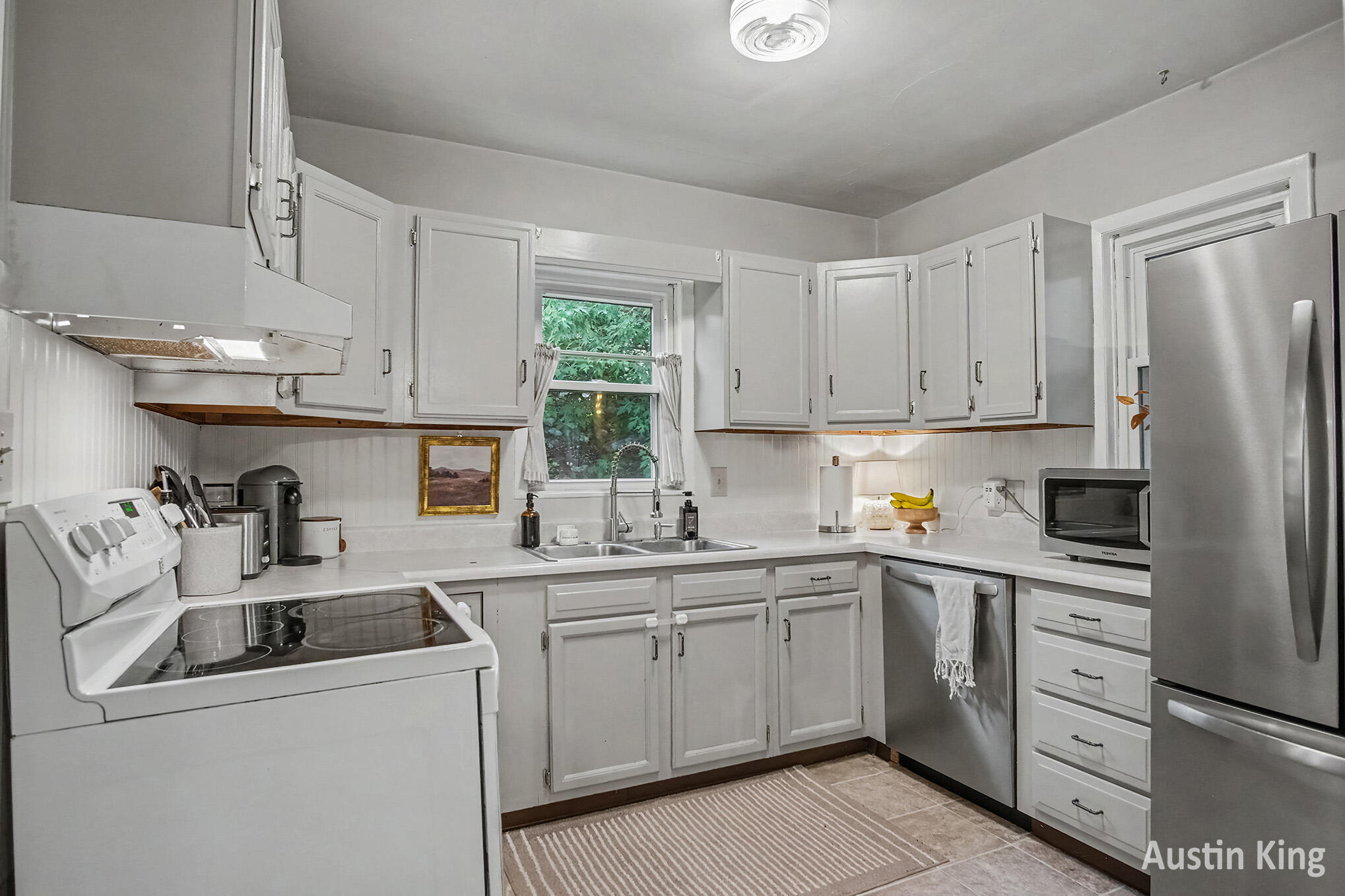 1026 Hollywood Street NE Grand Rapids MI 49505