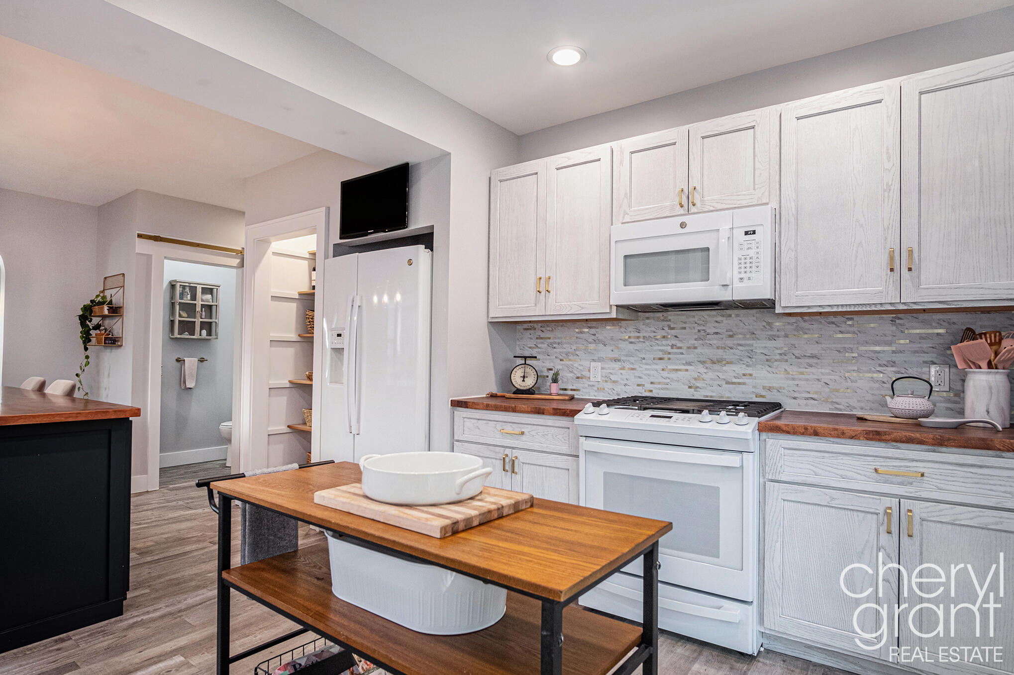 100 Colrain Street SW Grand Rapids MI 49548