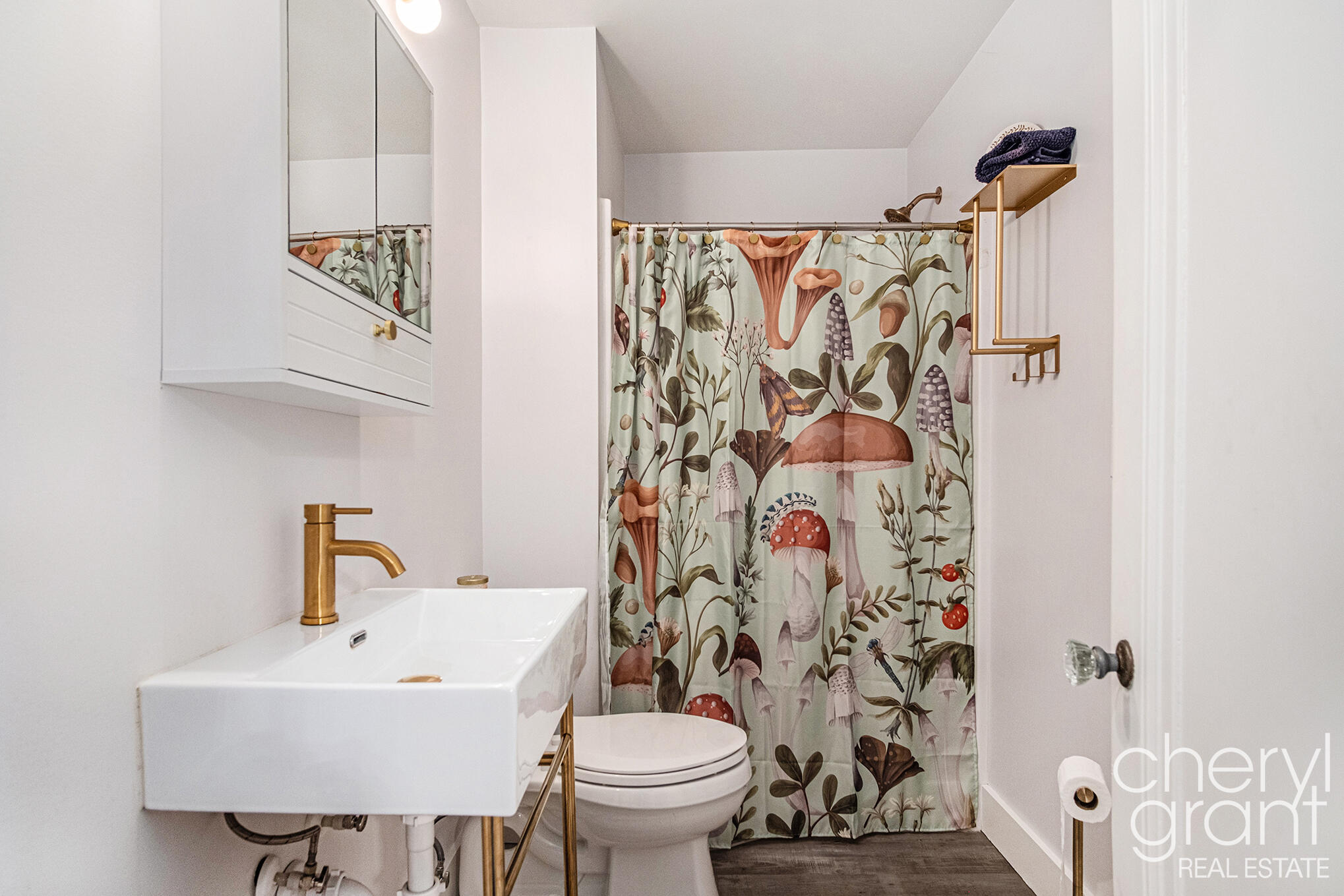 100 Colrain Street SW Grand Rapids MI 49548