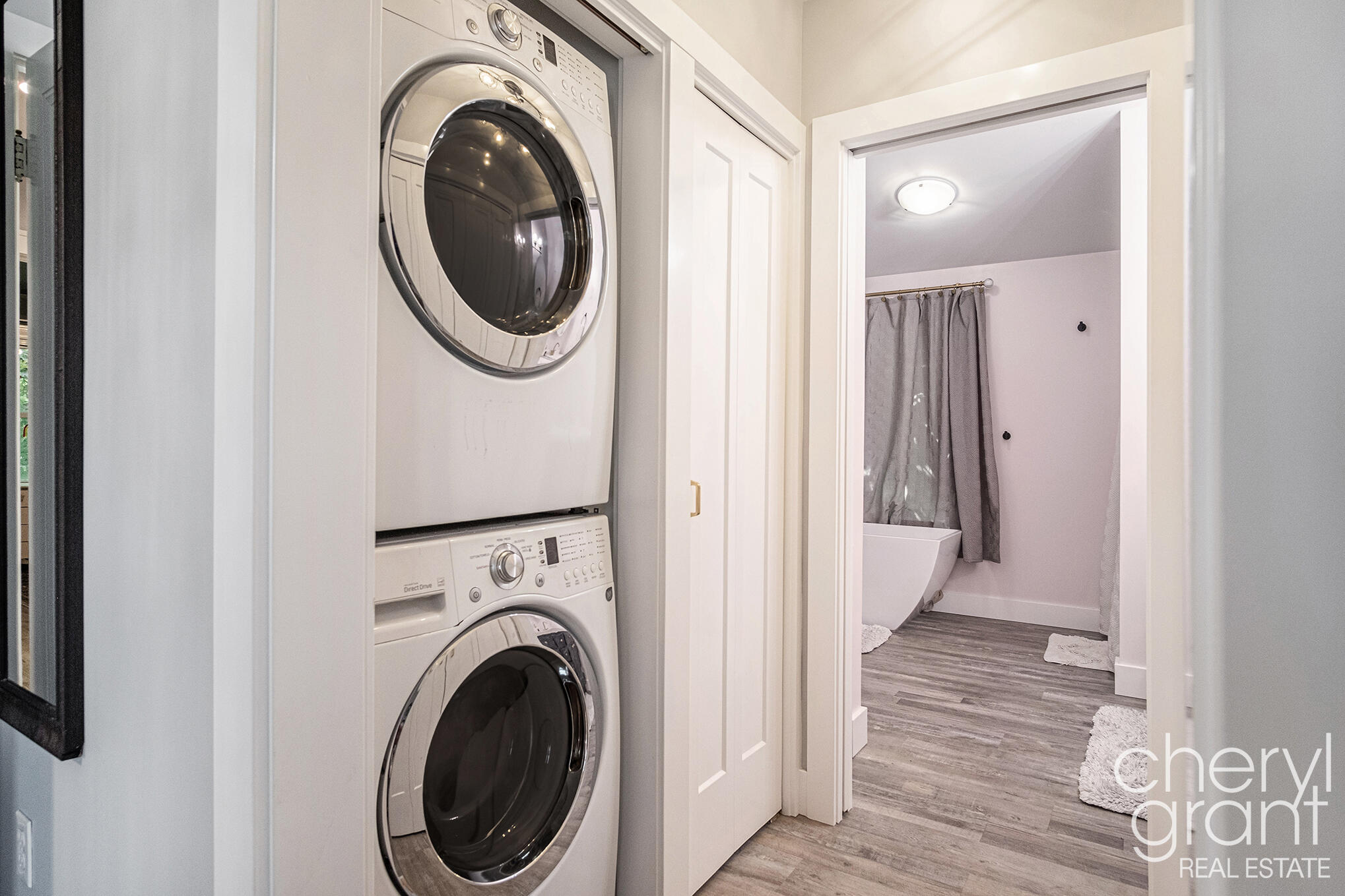 100 Colrain Street SW Grand Rapids MI 49548