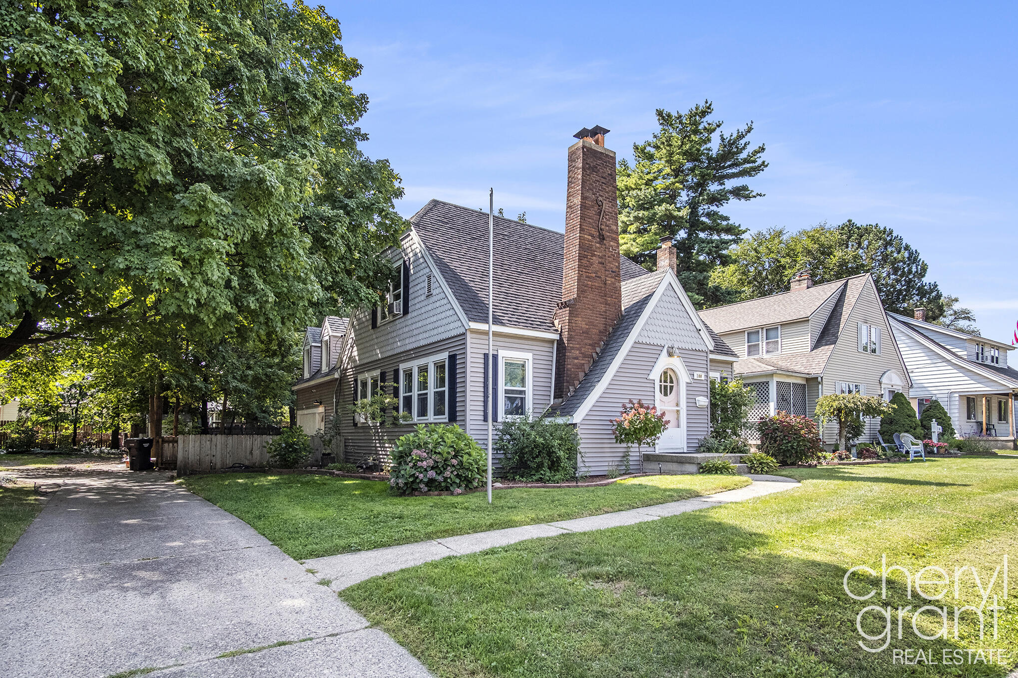 100 Colrain Street SW Grand Rapids MI 49548