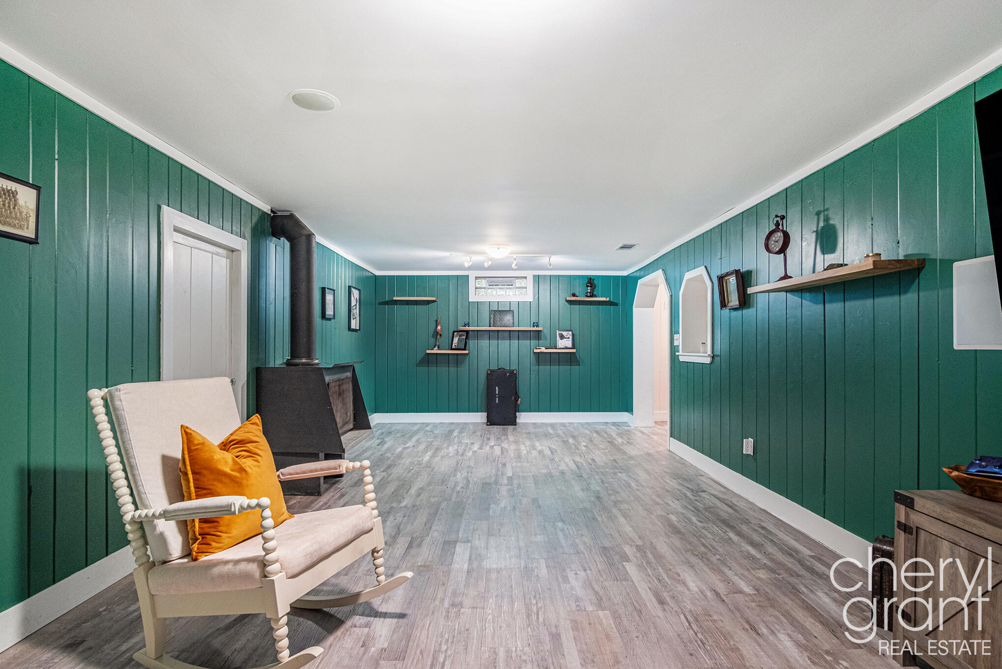 100 Colrain Street SW Grand Rapids MI 49548