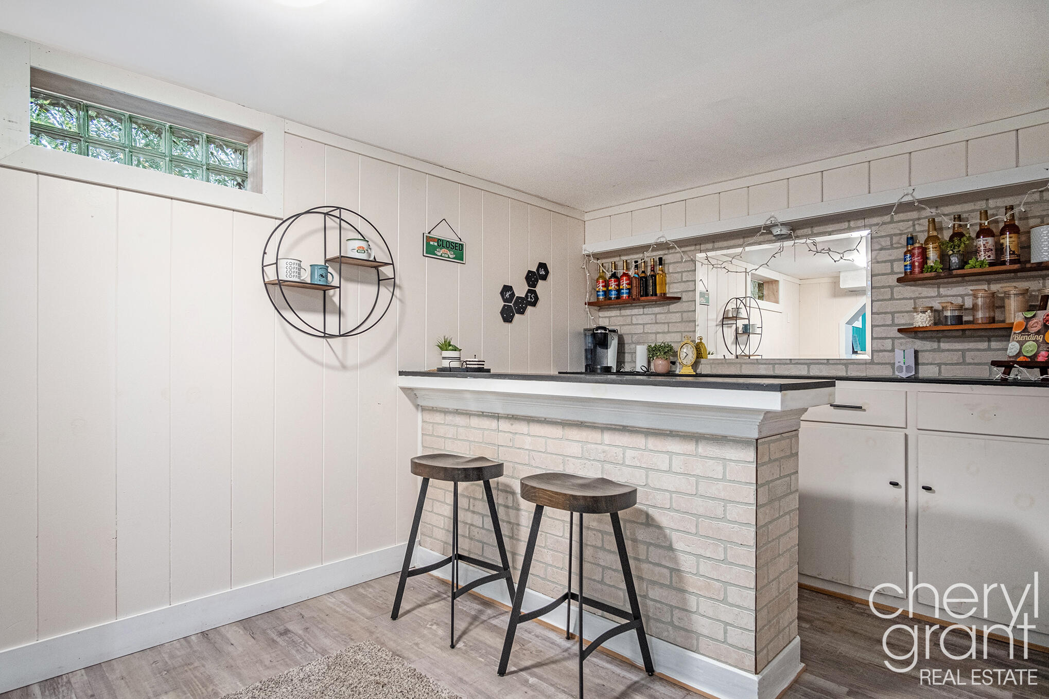 100 Colrain Street SW Grand Rapids MI 49548