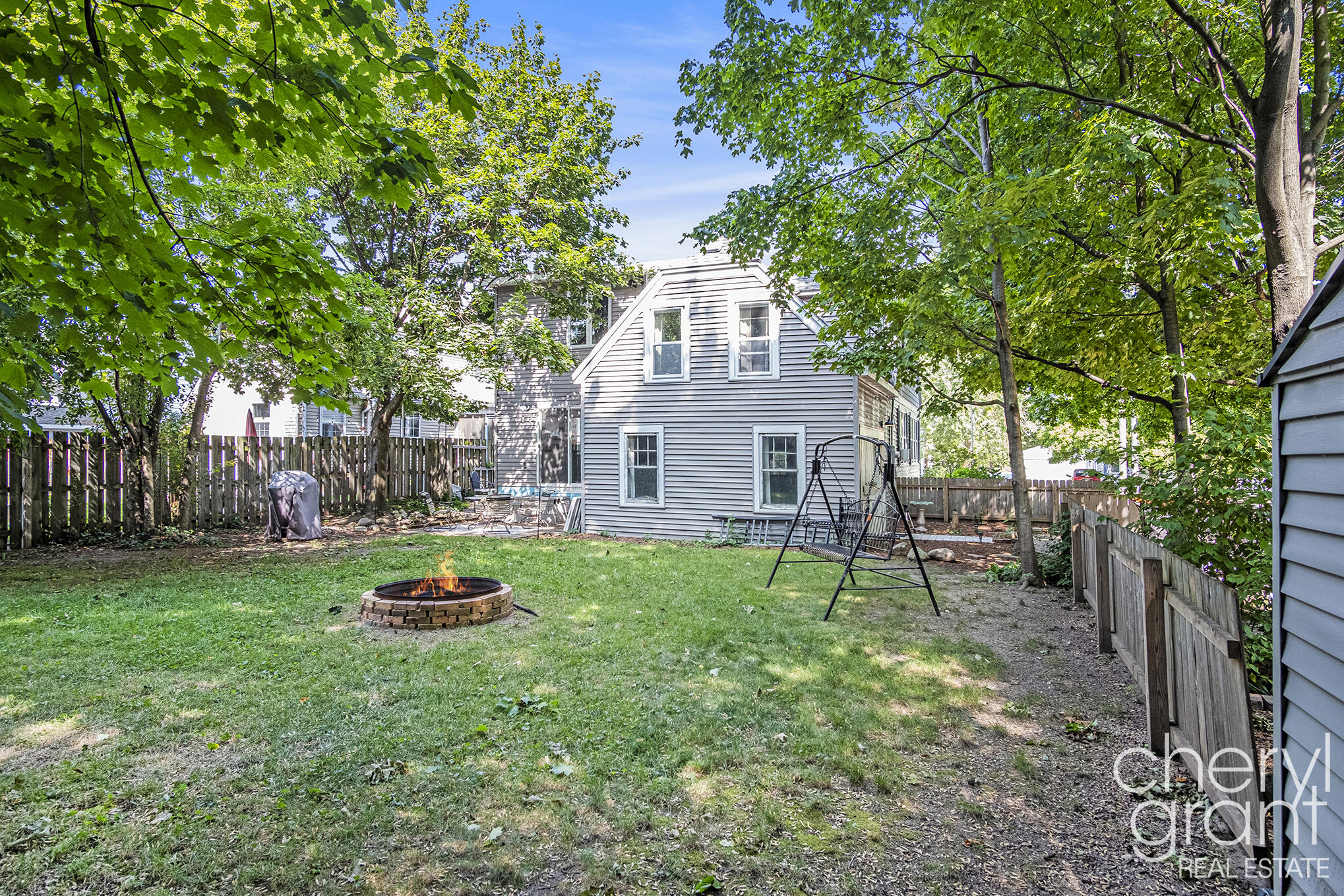 100 Colrain Street SW Grand Rapids MI 49548