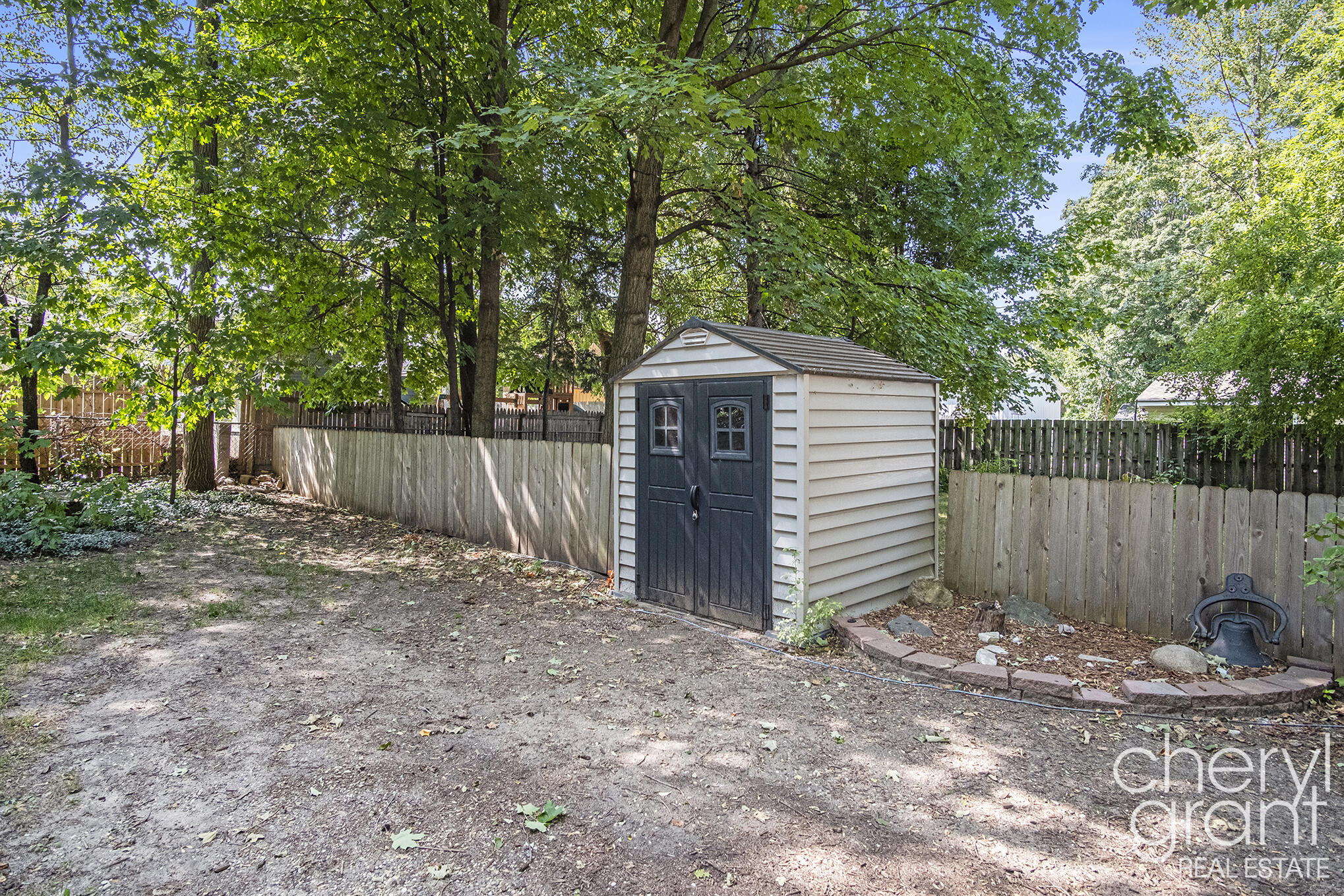 100 Colrain Street SW Grand Rapids MI 49548