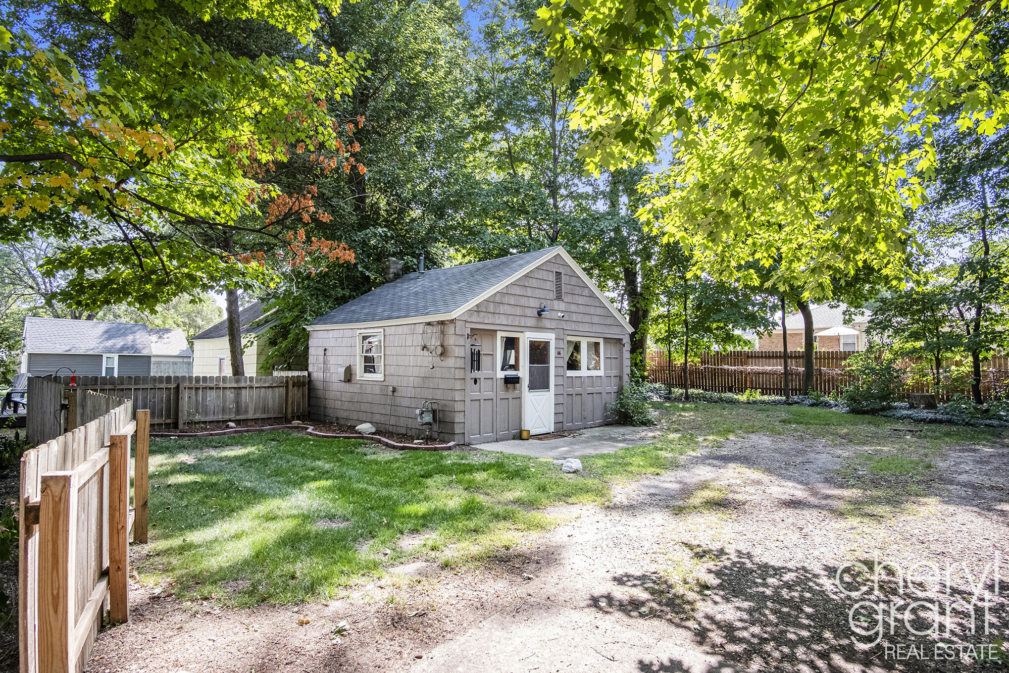 100 Colrain Street SW Grand Rapids MI 49548