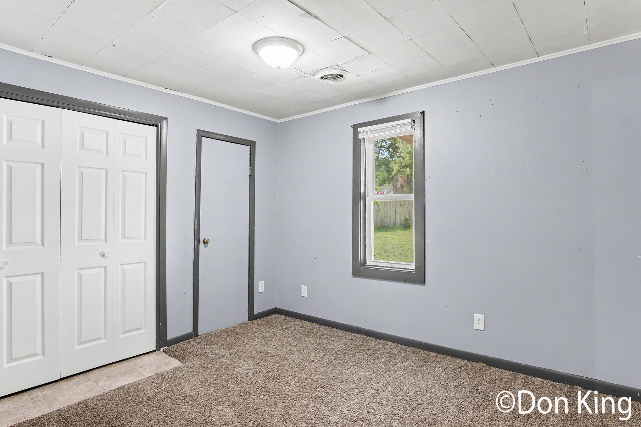 3717 Ivy Drive NE Grand Rapids MI 49525