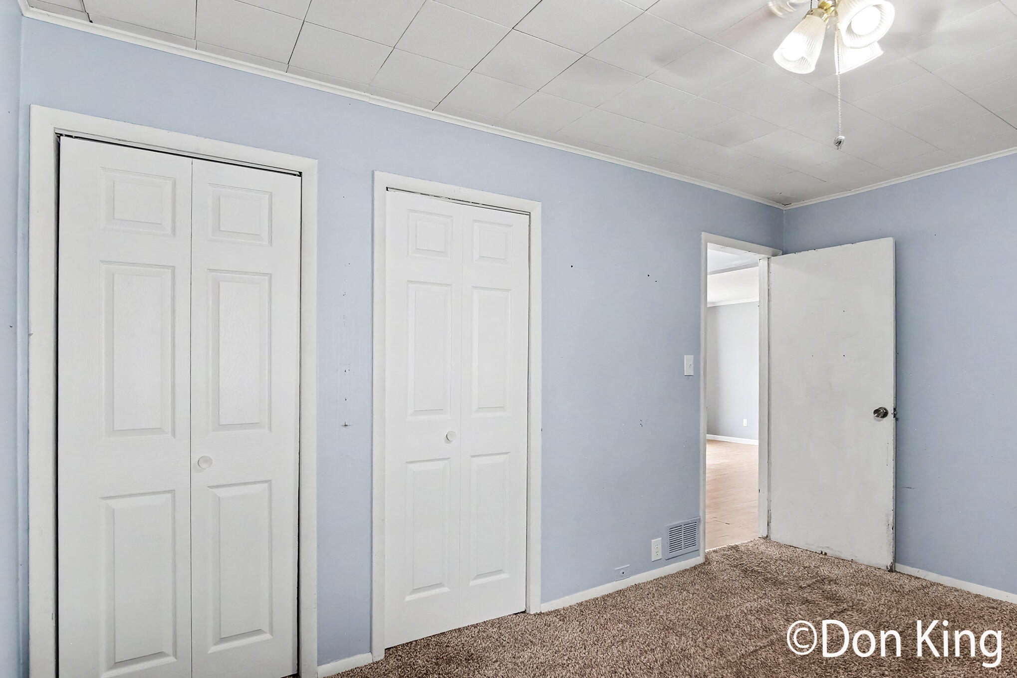 3717 Ivy Drive NE Grand Rapids MI 49525