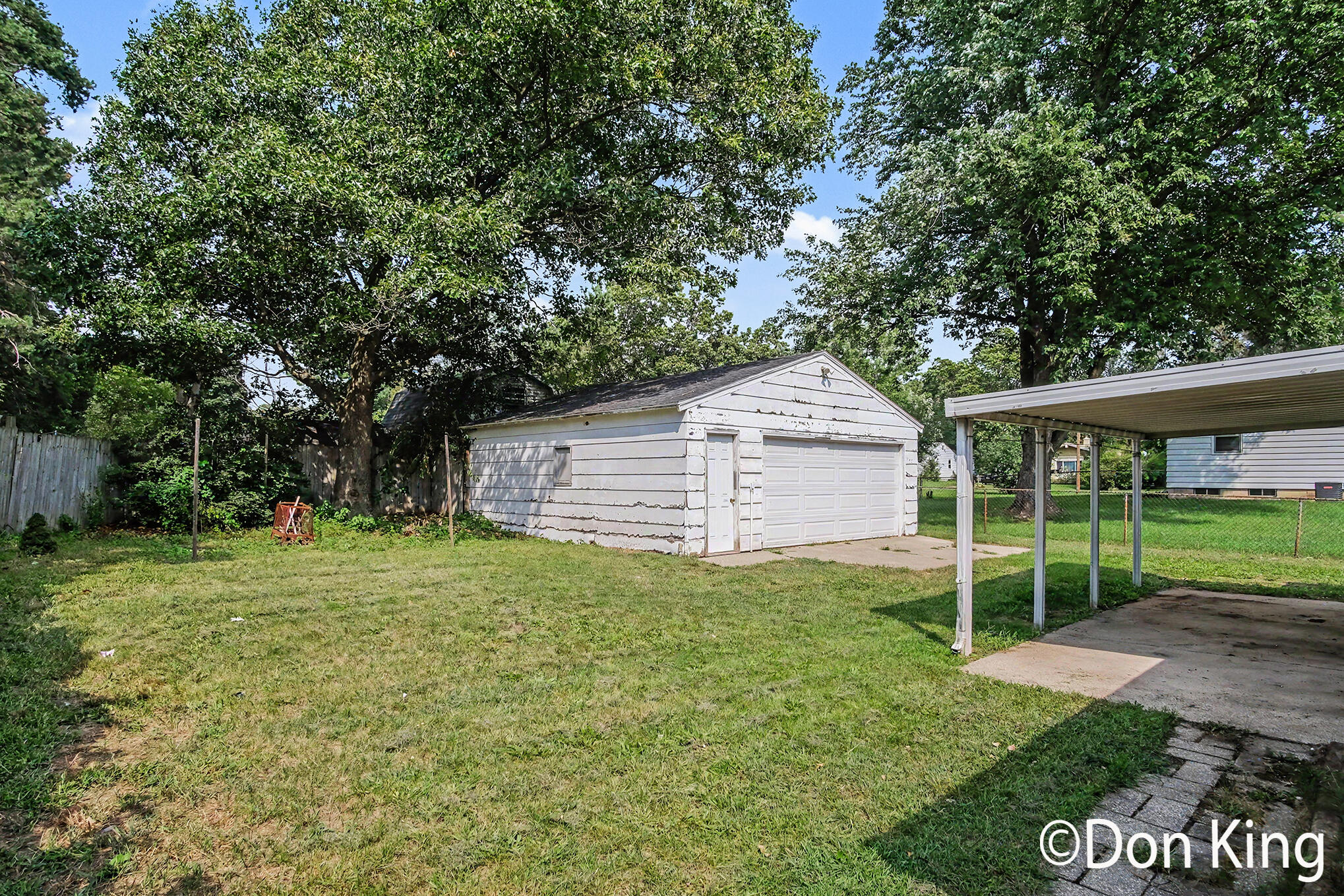 3717 Ivy Drive NE Grand Rapids MI 49525