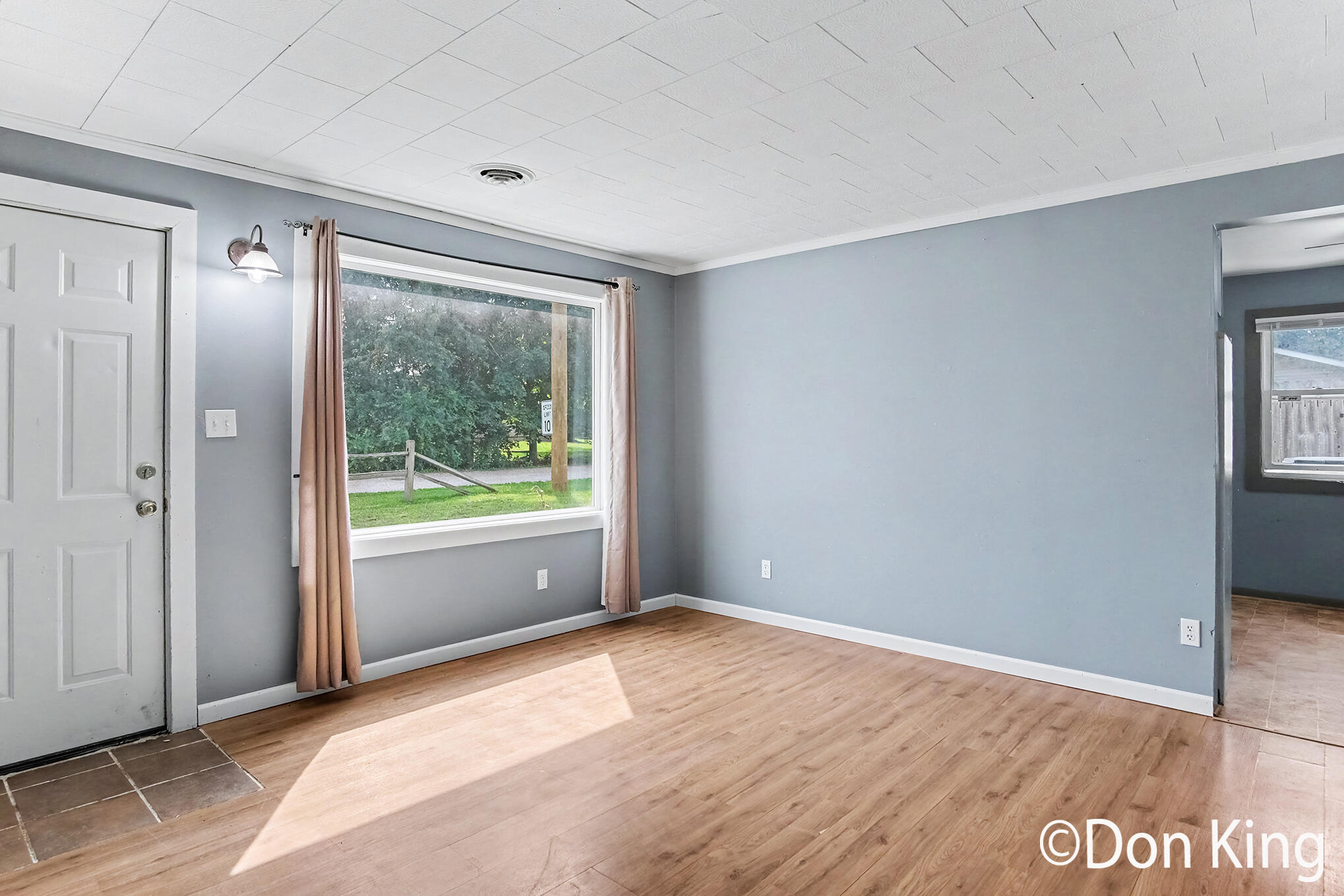 3717 Ivy Drive NE Grand Rapids MI 49525