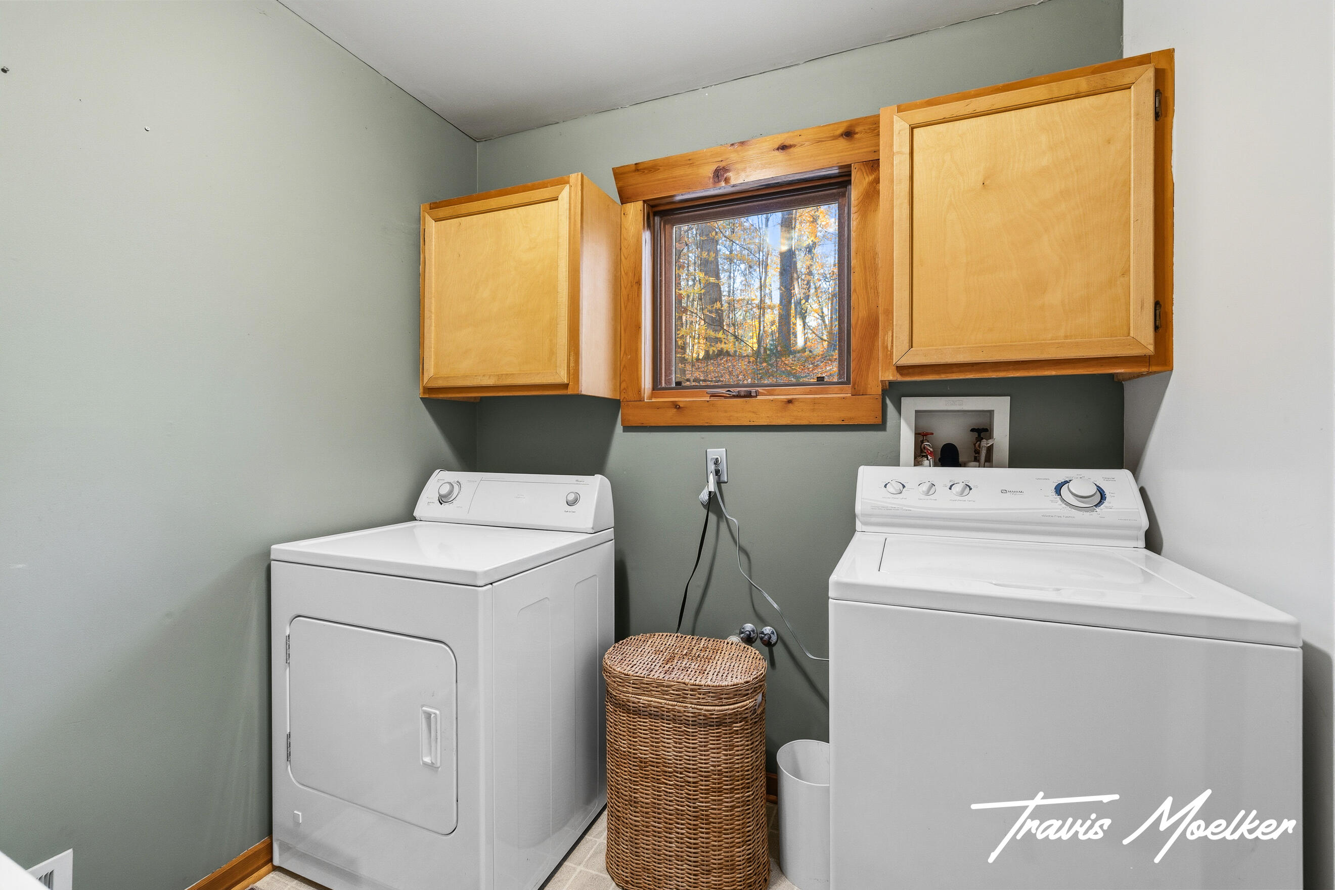 10714 Lovers Lane NW Grand Rapids MI 49534