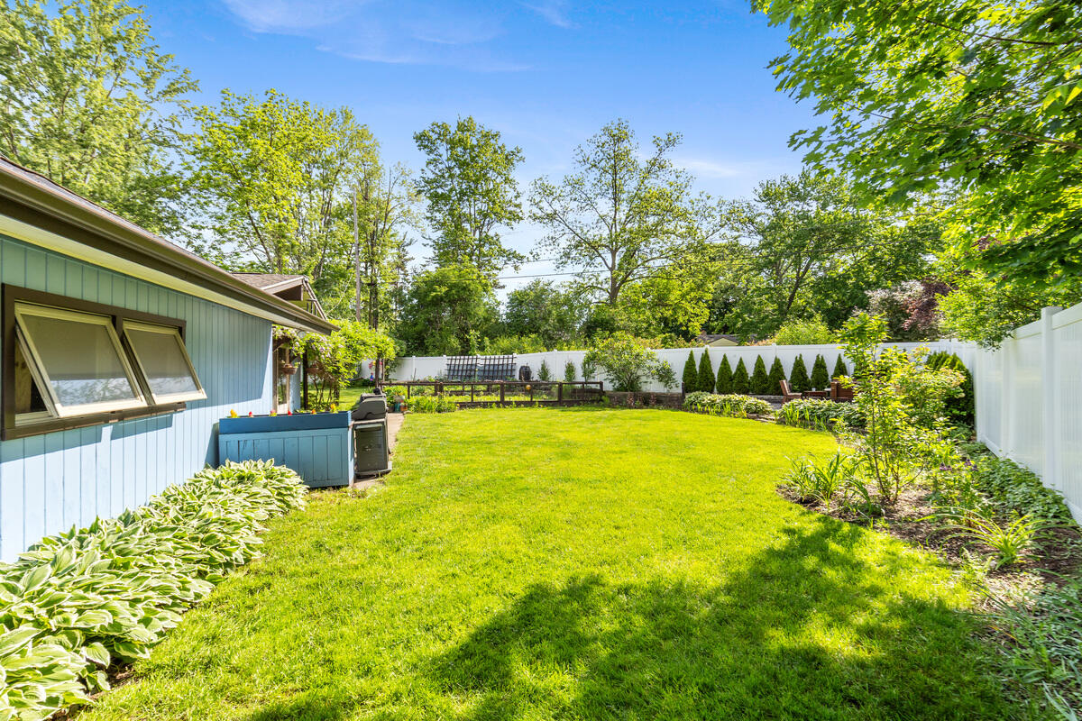 38 E Beltline Avenue SE Grand Rapids MI 49506