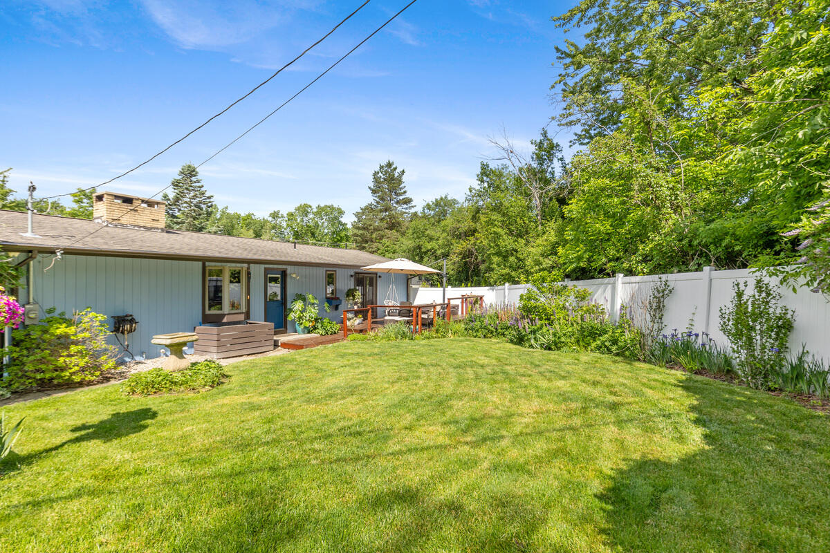 38 E Beltline Avenue SE Grand Rapids MI 49506