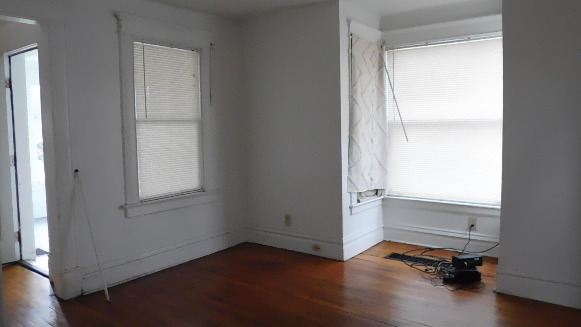 926 Cottage Avenue Kalamazoo MI 49001