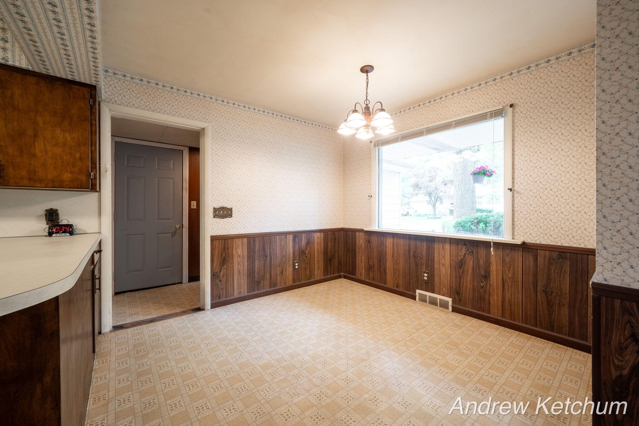297 Fourth Avenue Holland MI 49424