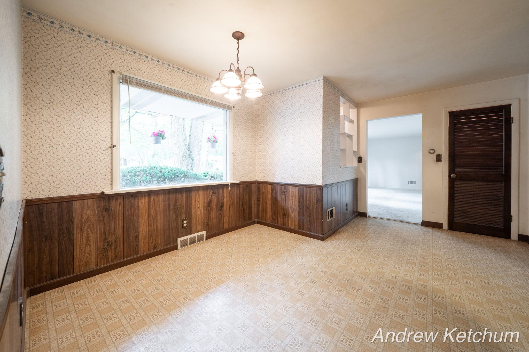 297 Fourth Avenue Holland MI 49424