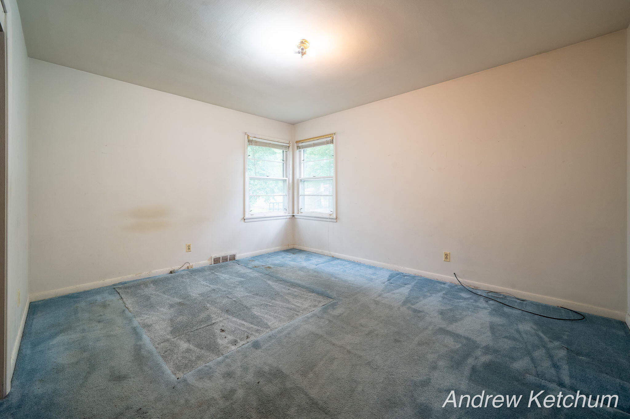 297 Fourth Avenue Holland MI 49424