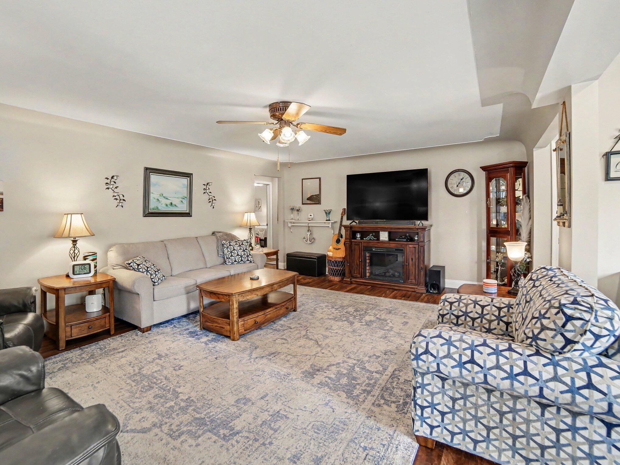 1985 N Jebavy Drive Ludington MI 49431