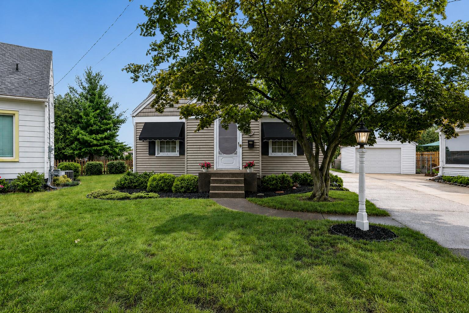 1139 Kelsey Street NE Grand Rapids MI 49505