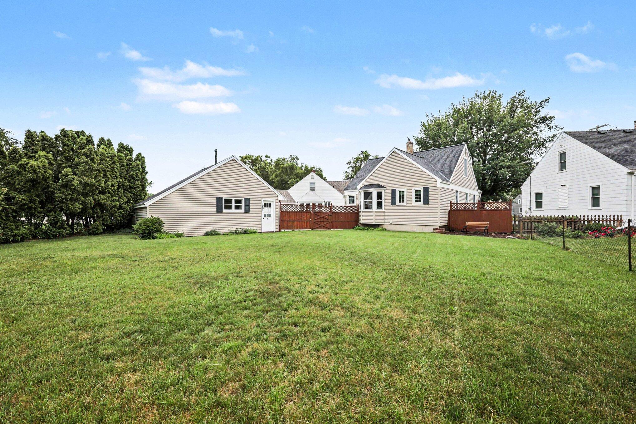 1139 Kelsey Street NE Grand Rapids MI 49505