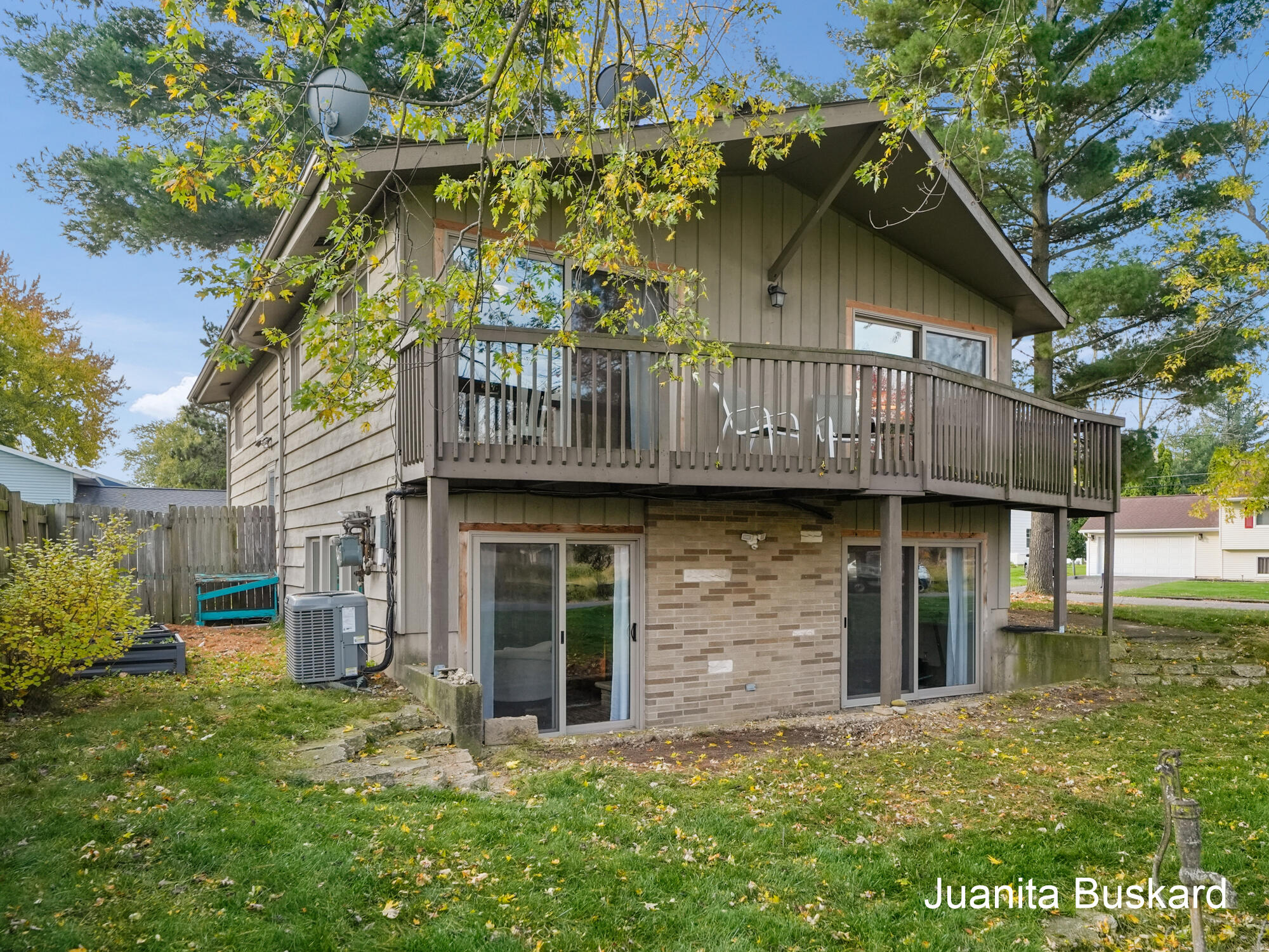 3666 Marlboro Street NW Grand Rapids MI 49534