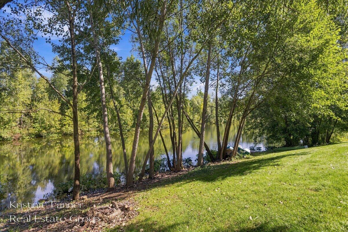 1172 Dogwood Meadows Drive SE Ada MI 49301