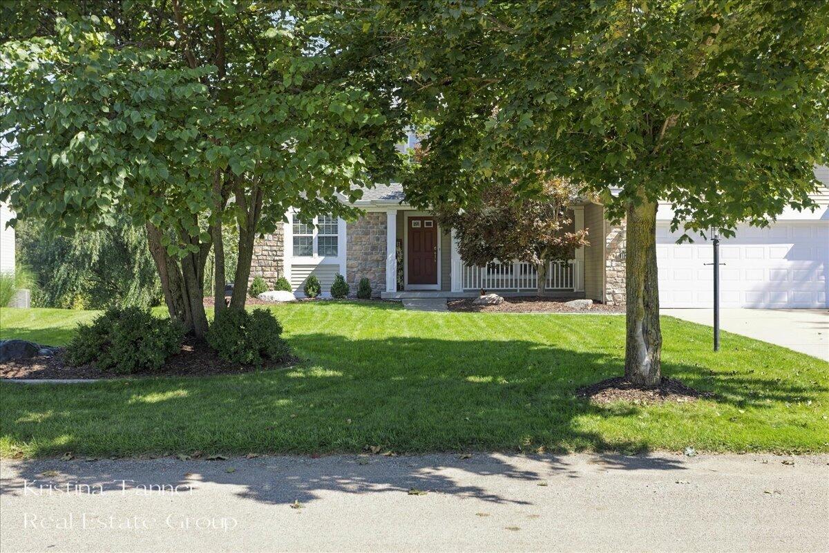 1172 Dogwood Meadows Drive SE Ada MI 49301