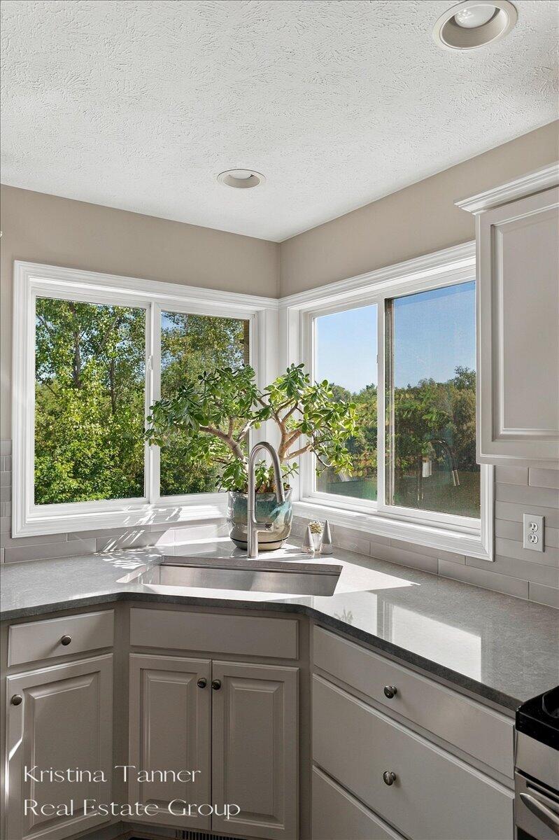 1172 Dogwood Meadows Drive SE Ada MI 49301