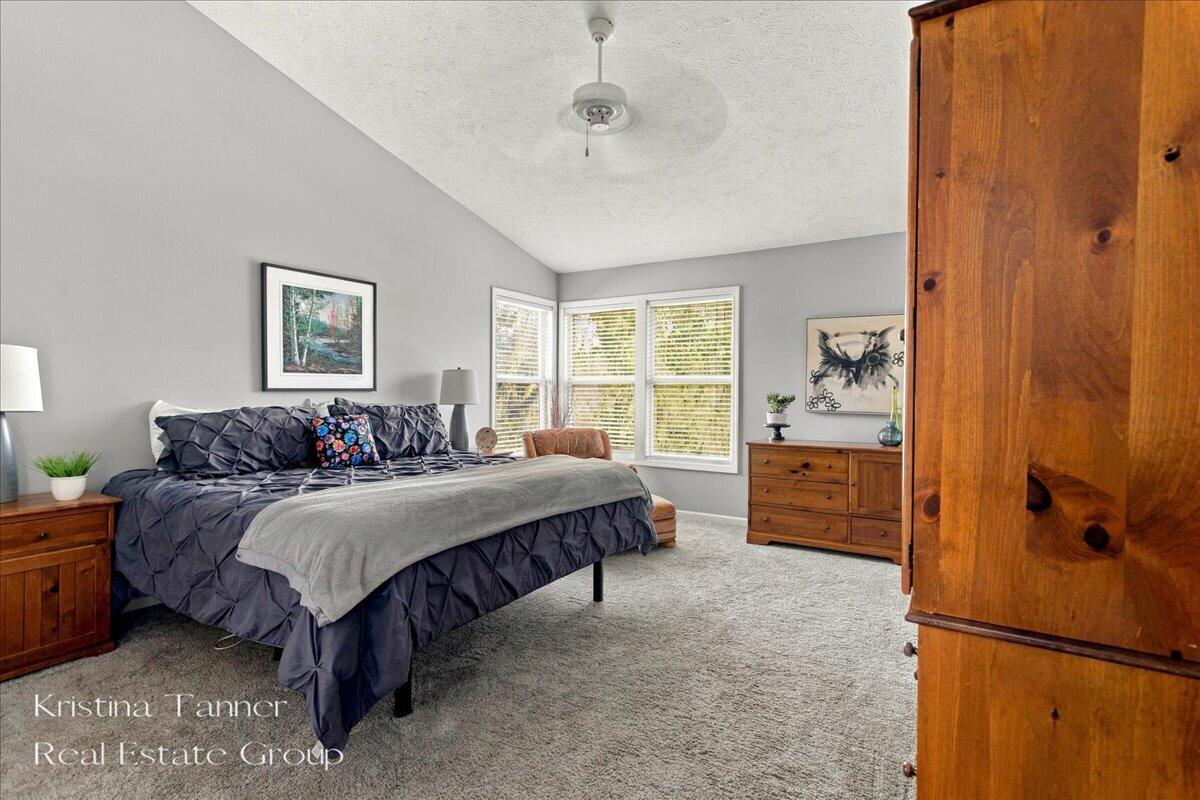 1172 Dogwood Meadows Drive SE Ada MI 49301