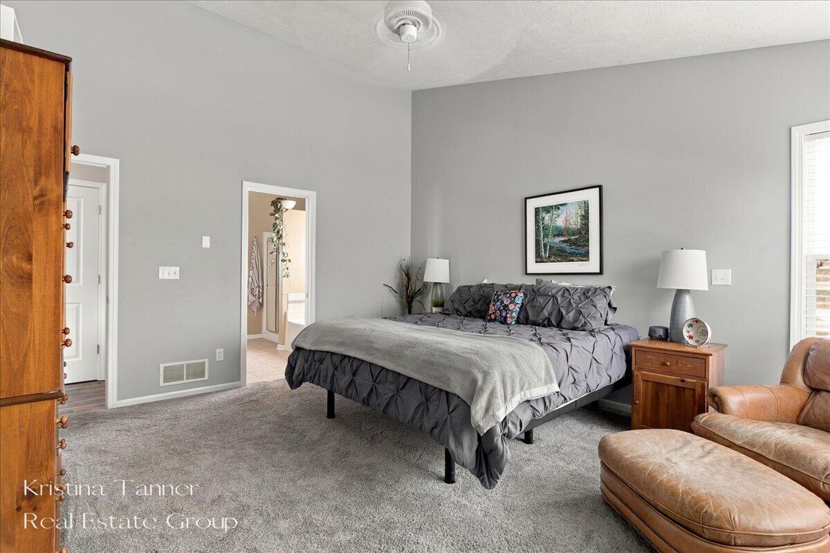 1172 Dogwood Meadows Drive SE Ada MI 49301