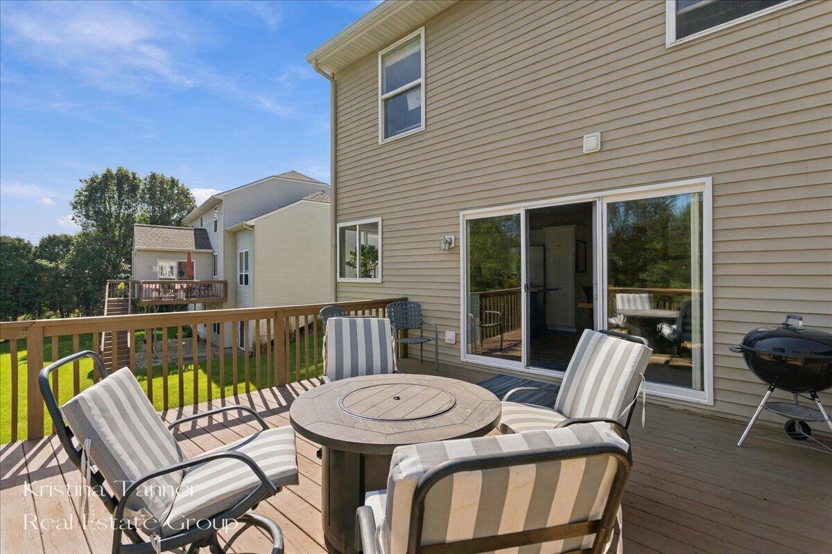 1172 Dogwood Meadows Drive SE Ada MI 49301