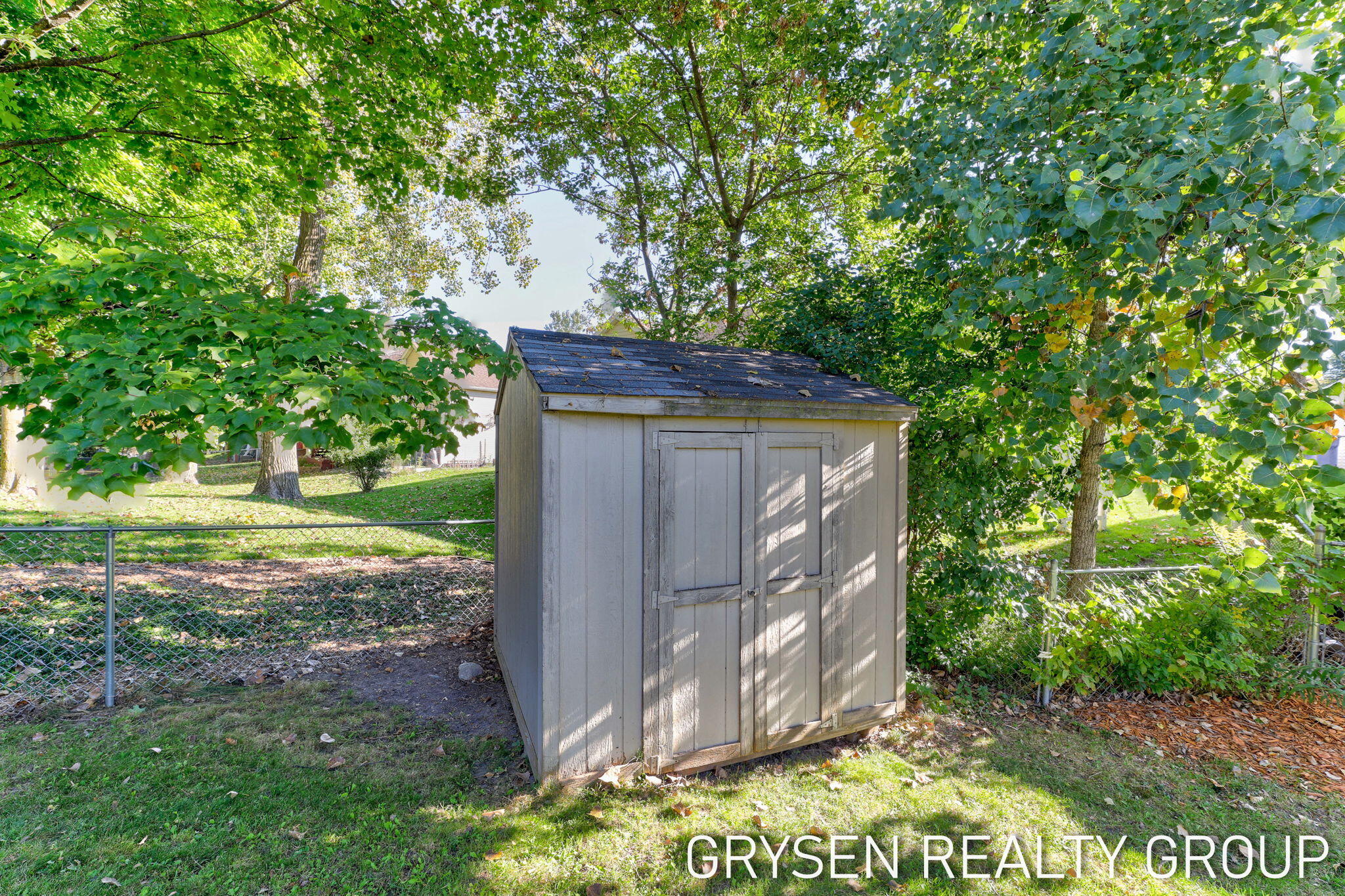 642 Clover Ridge Avenue NW Grand Rapids MI 49504