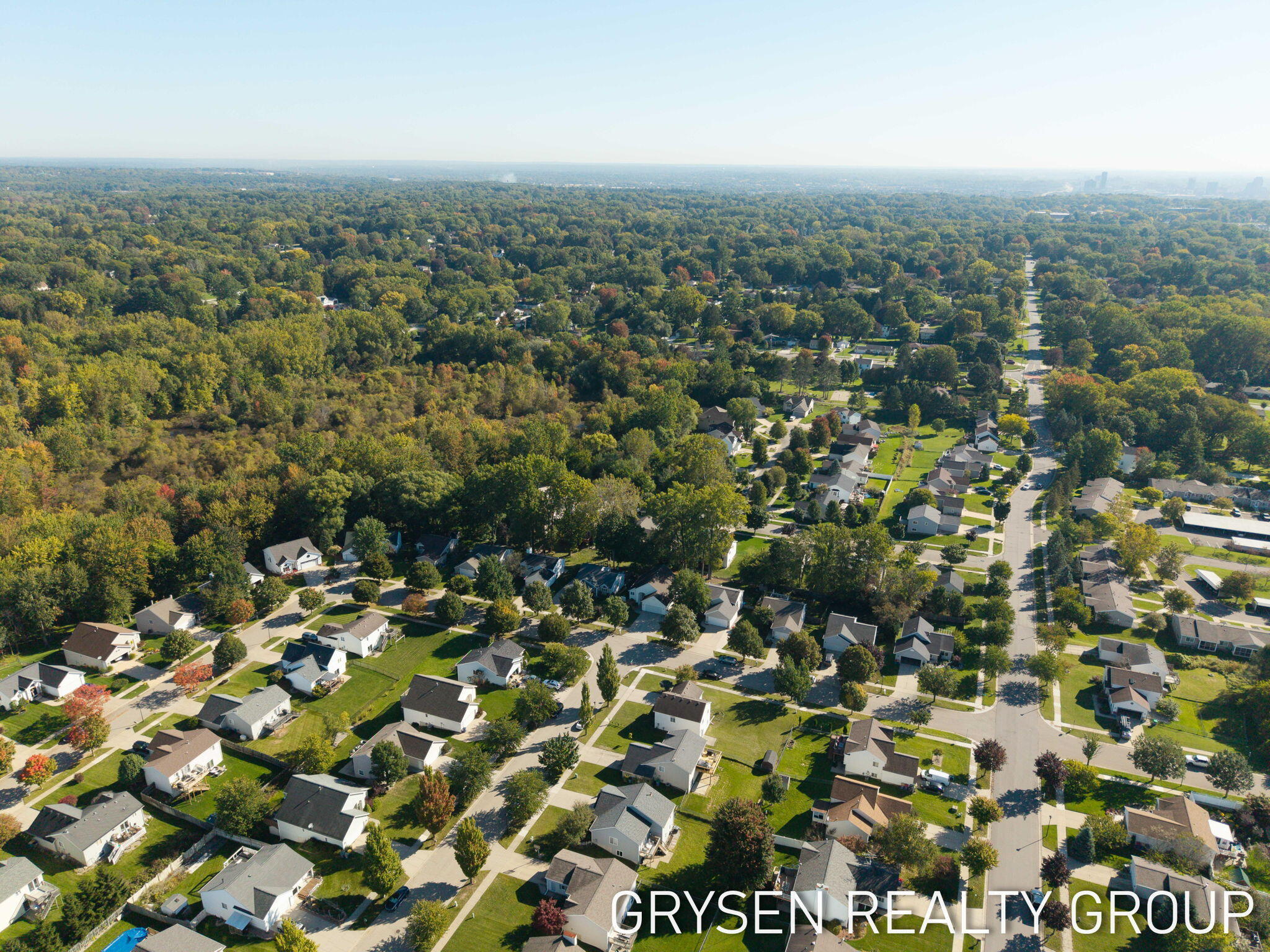 642 Clover Ridge Avenue NW Grand Rapids MI 49504
