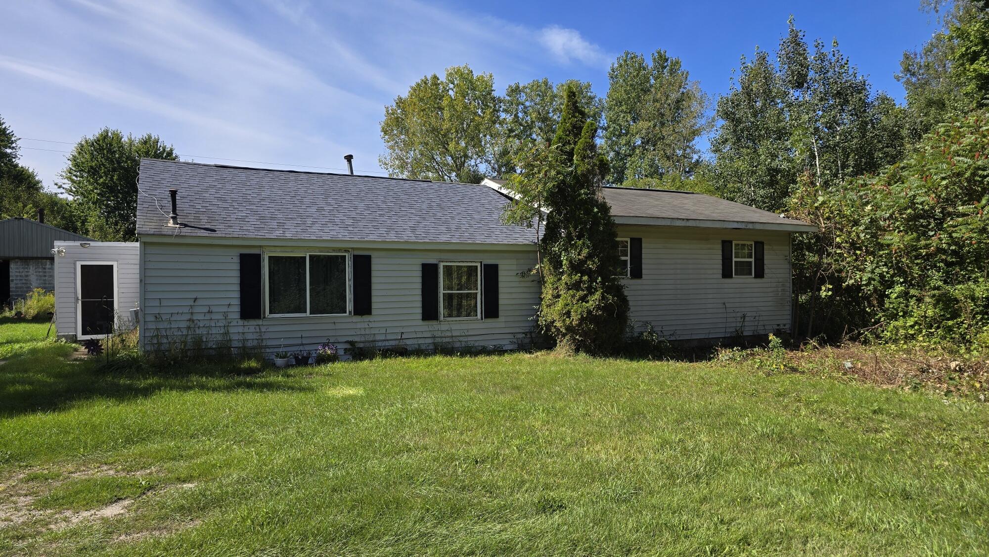 5065 Lorenson Road Muskegon MI 49445