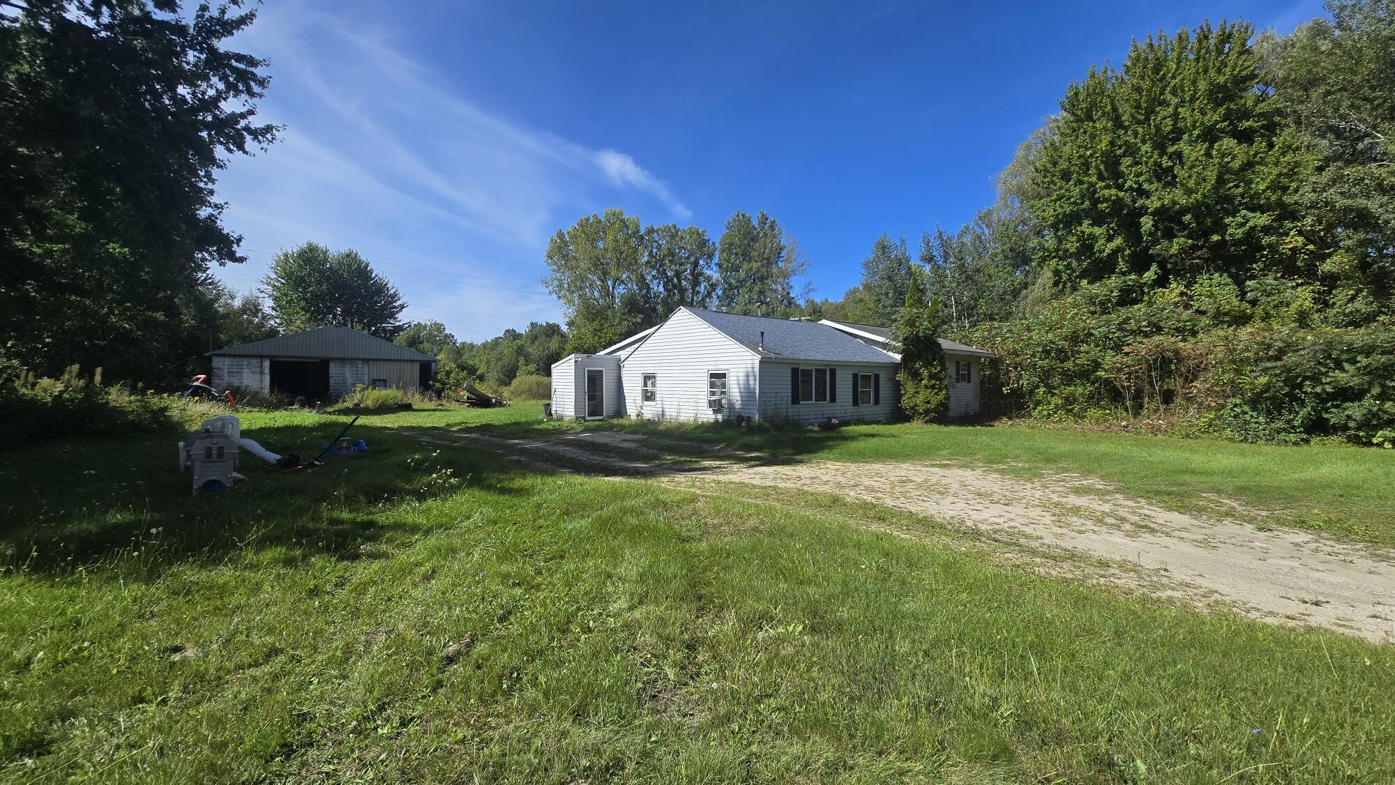 5065 Lorenson Road Muskegon MI 49445